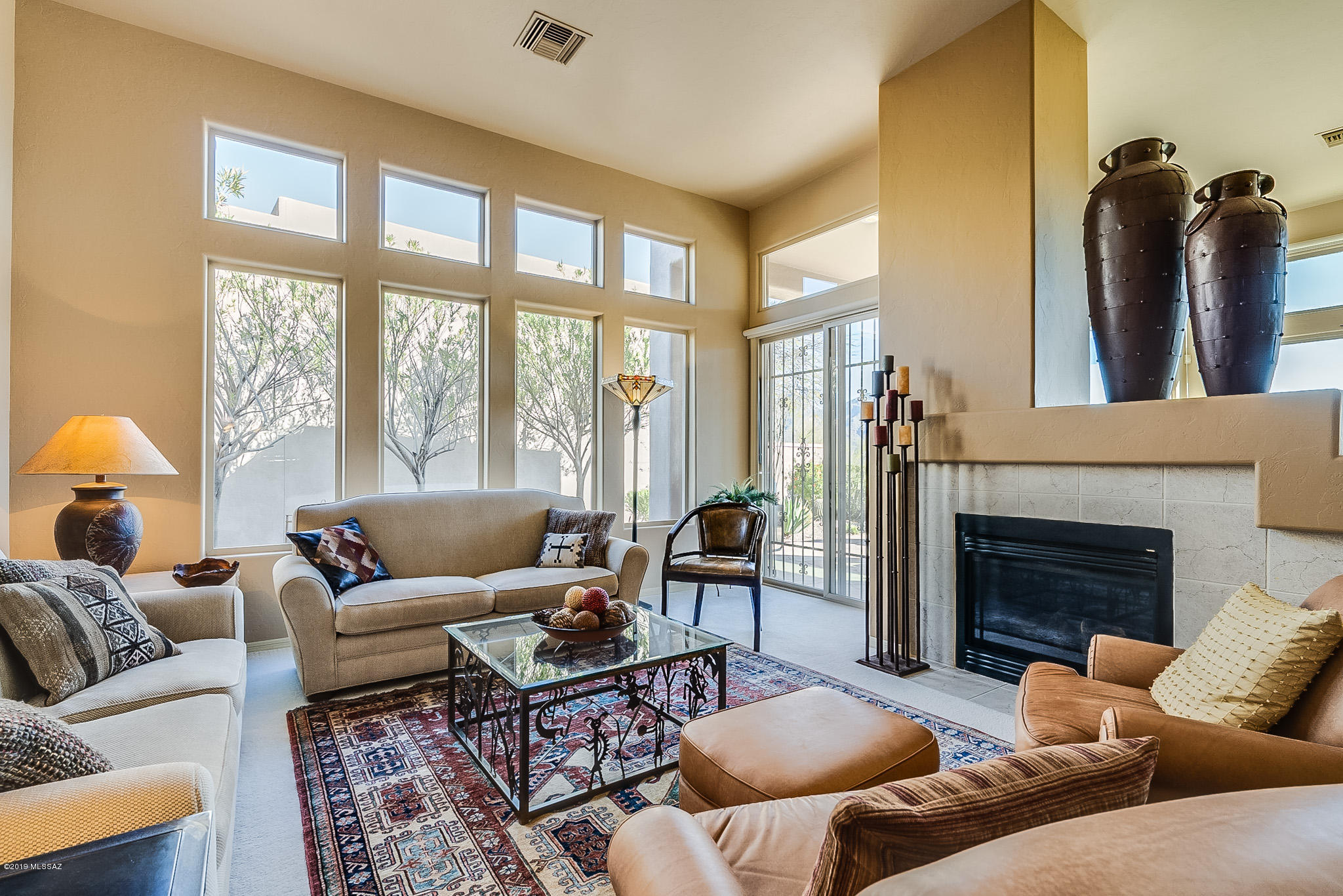 5002 N Bonita Ridge Avenue