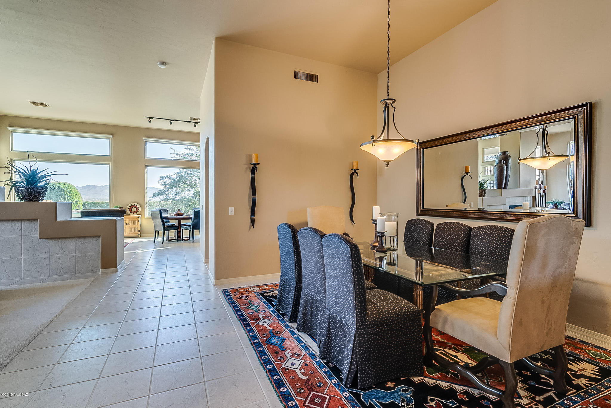 5002 N Bonita Ridge Avenue