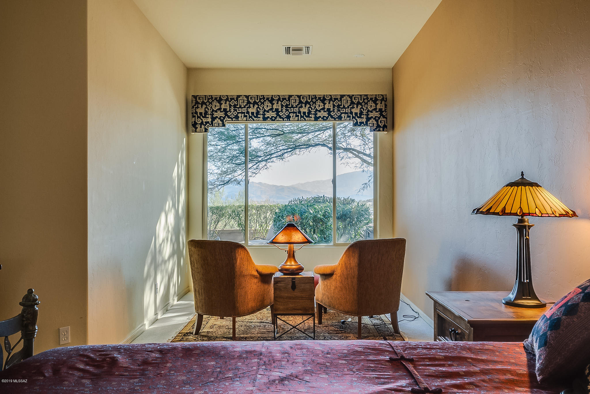 5002 N Bonita Ridge Avenue