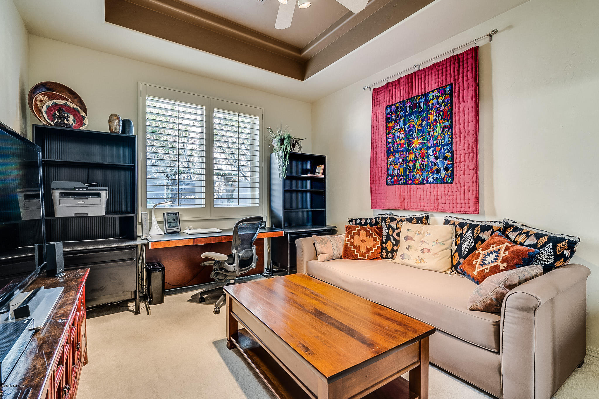 5002 N Bonita Ridge Avenue