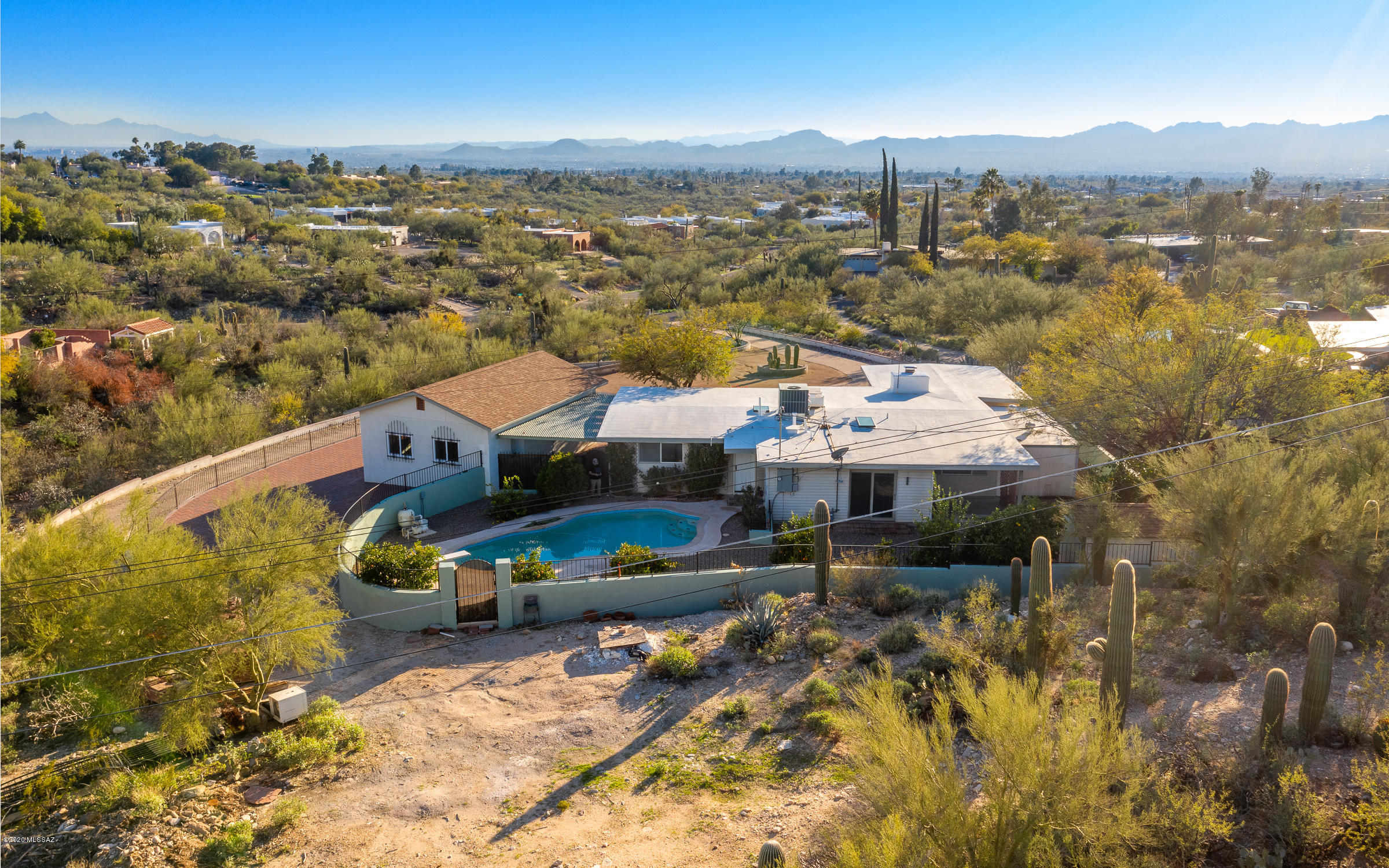 355 E Suffolk Drive