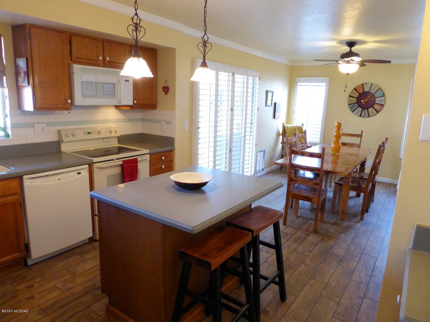 8011 E Calle De Camacho