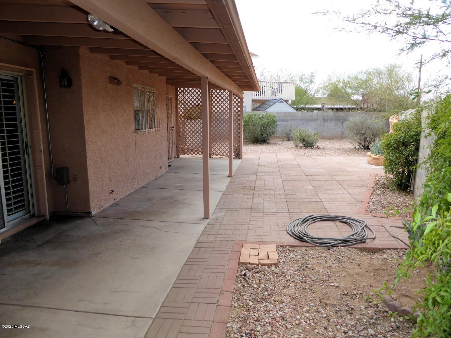 8011 E Calle De Camacho