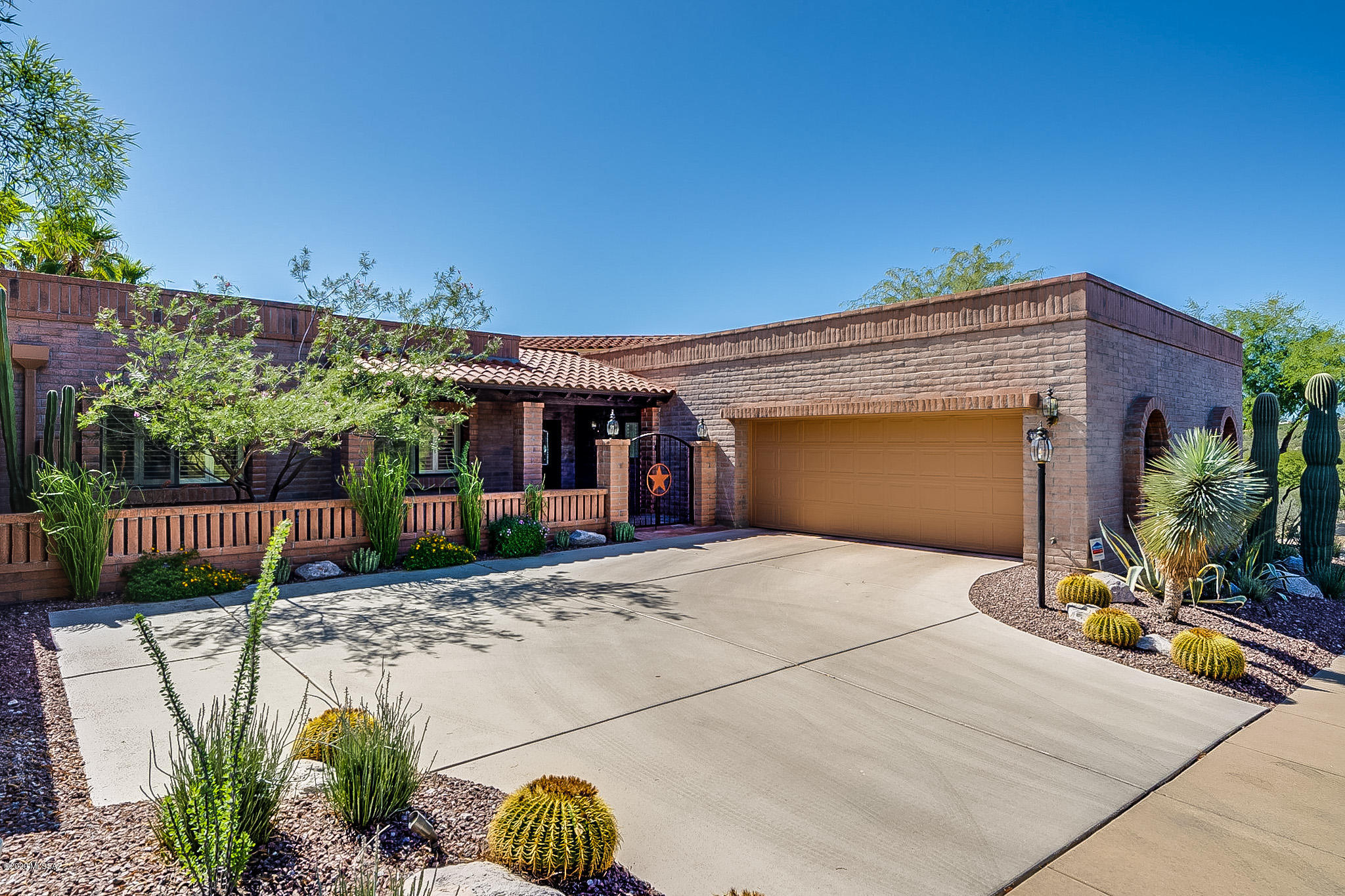 4860 N Via Velazquez