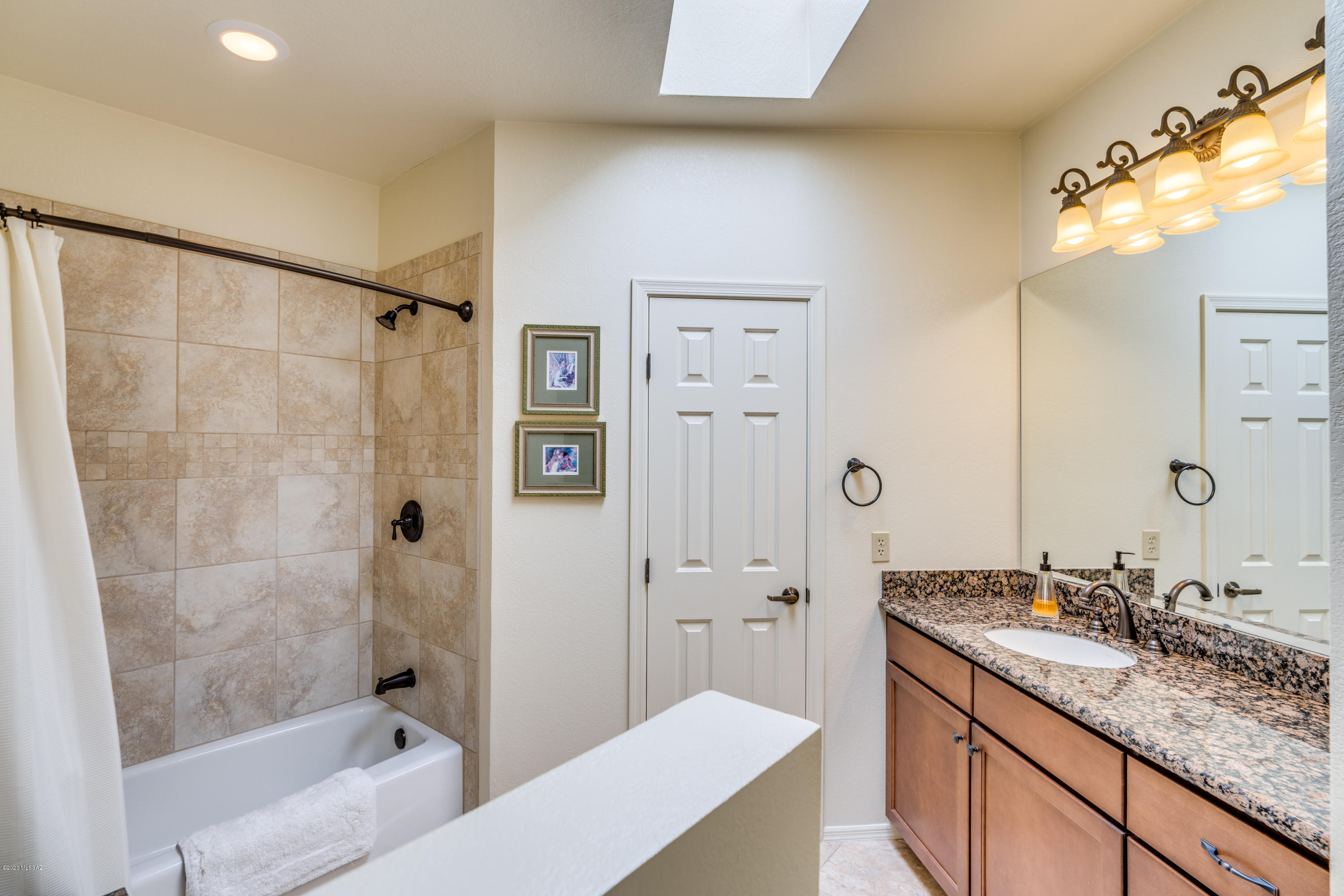 4860 N Via Velazquez