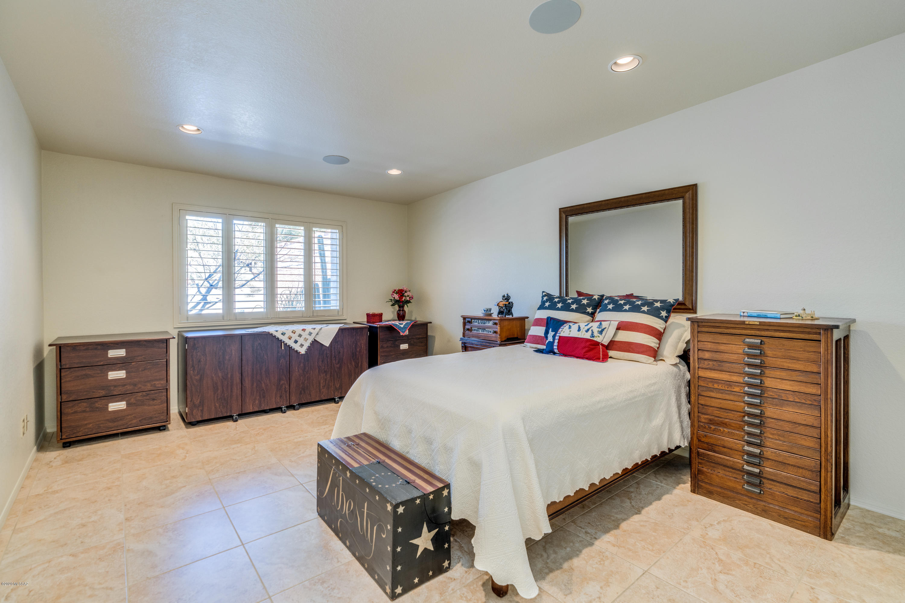 4860 N Via Velazquez