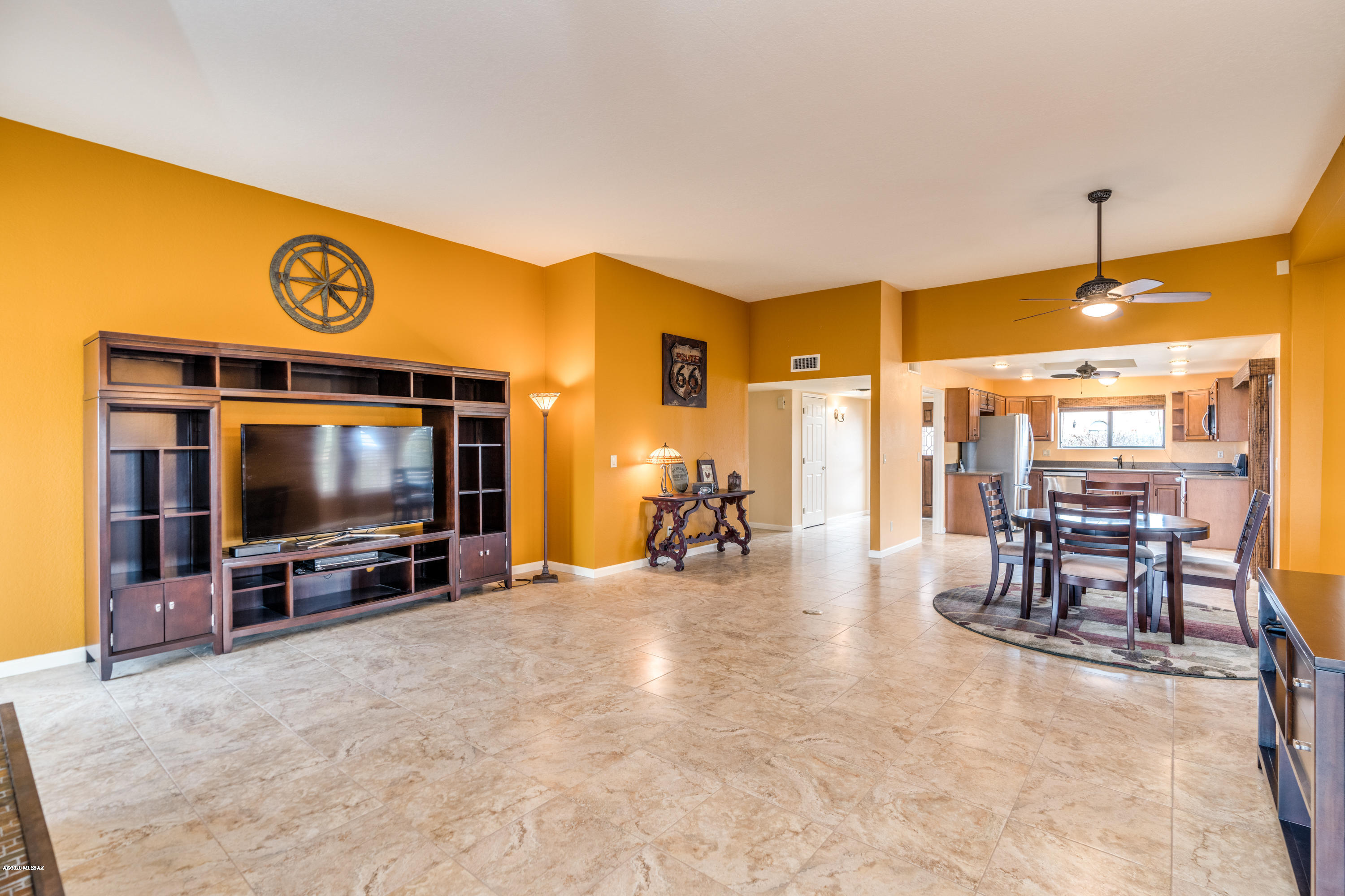 4361 N Camino Ferreo