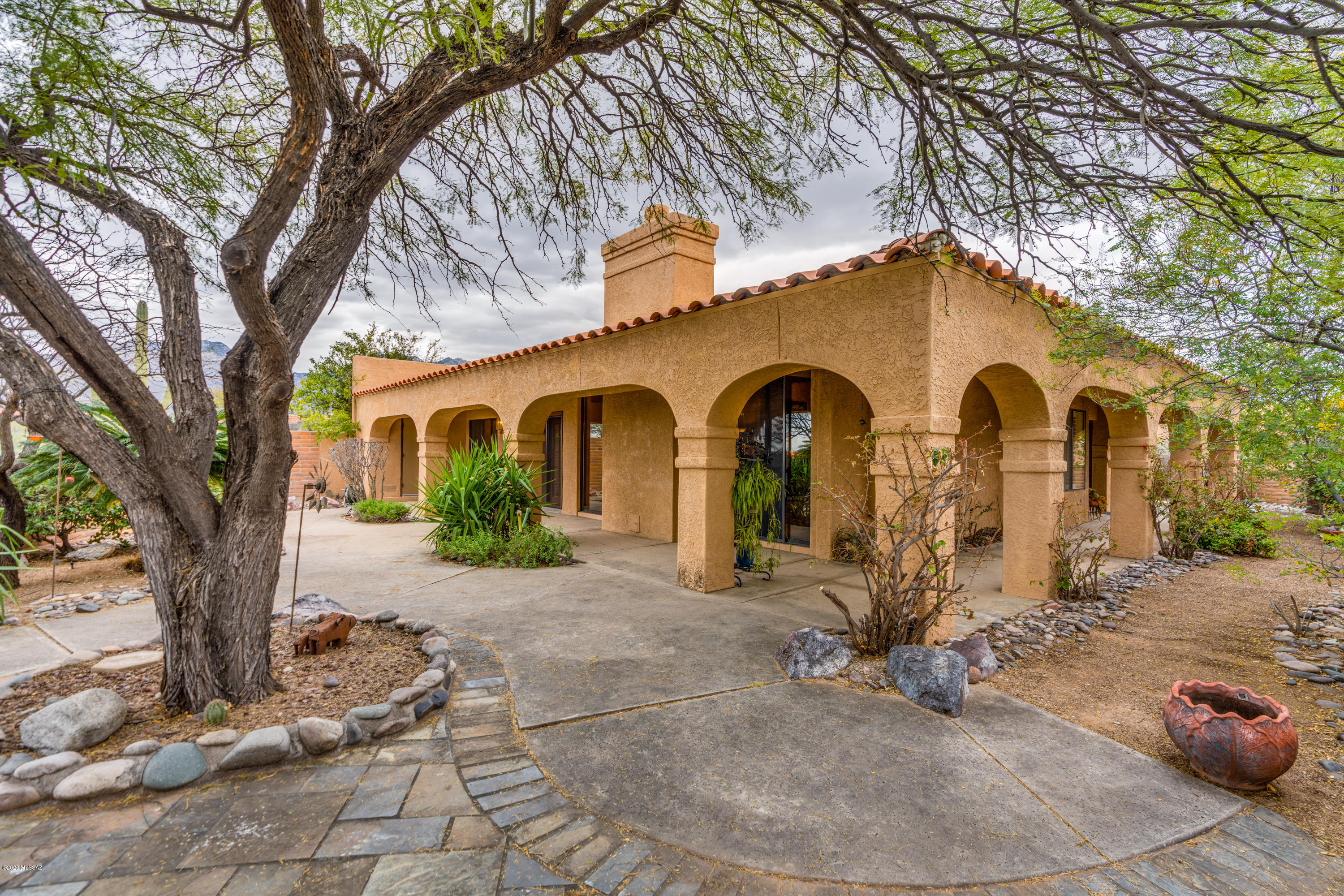 4361 N Camino Ferreo