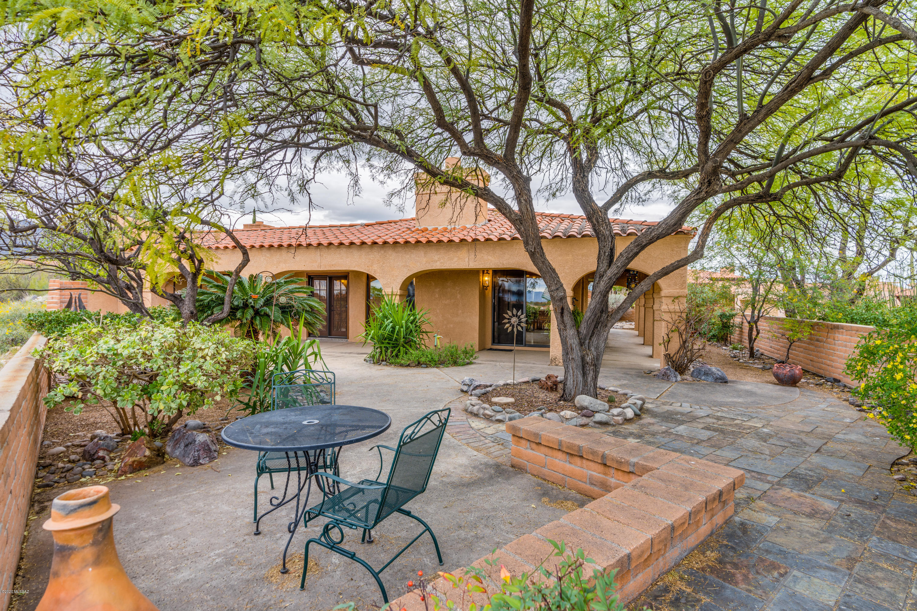 4361 N Camino Ferreo