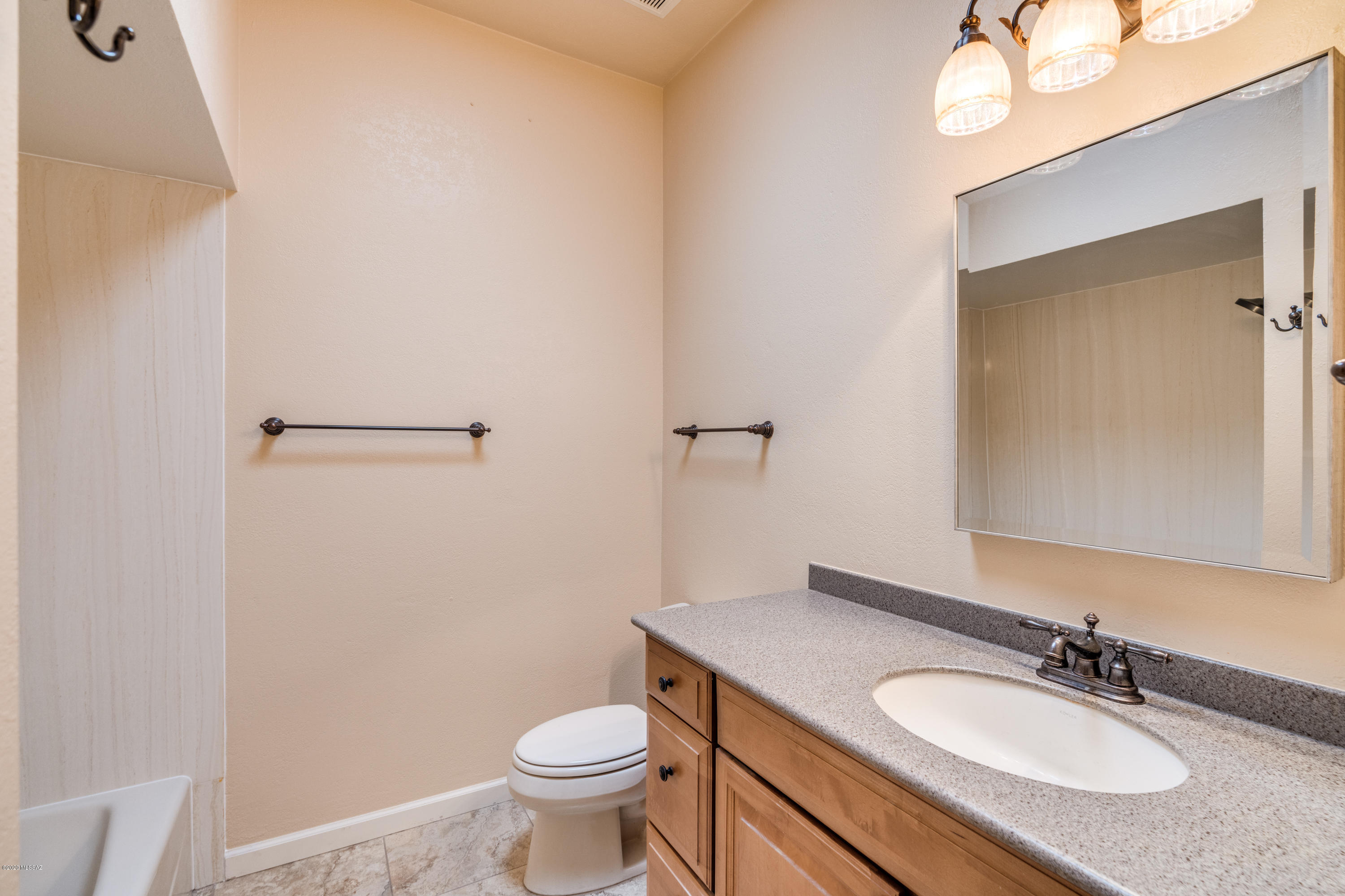 4361 N Camino Ferreo