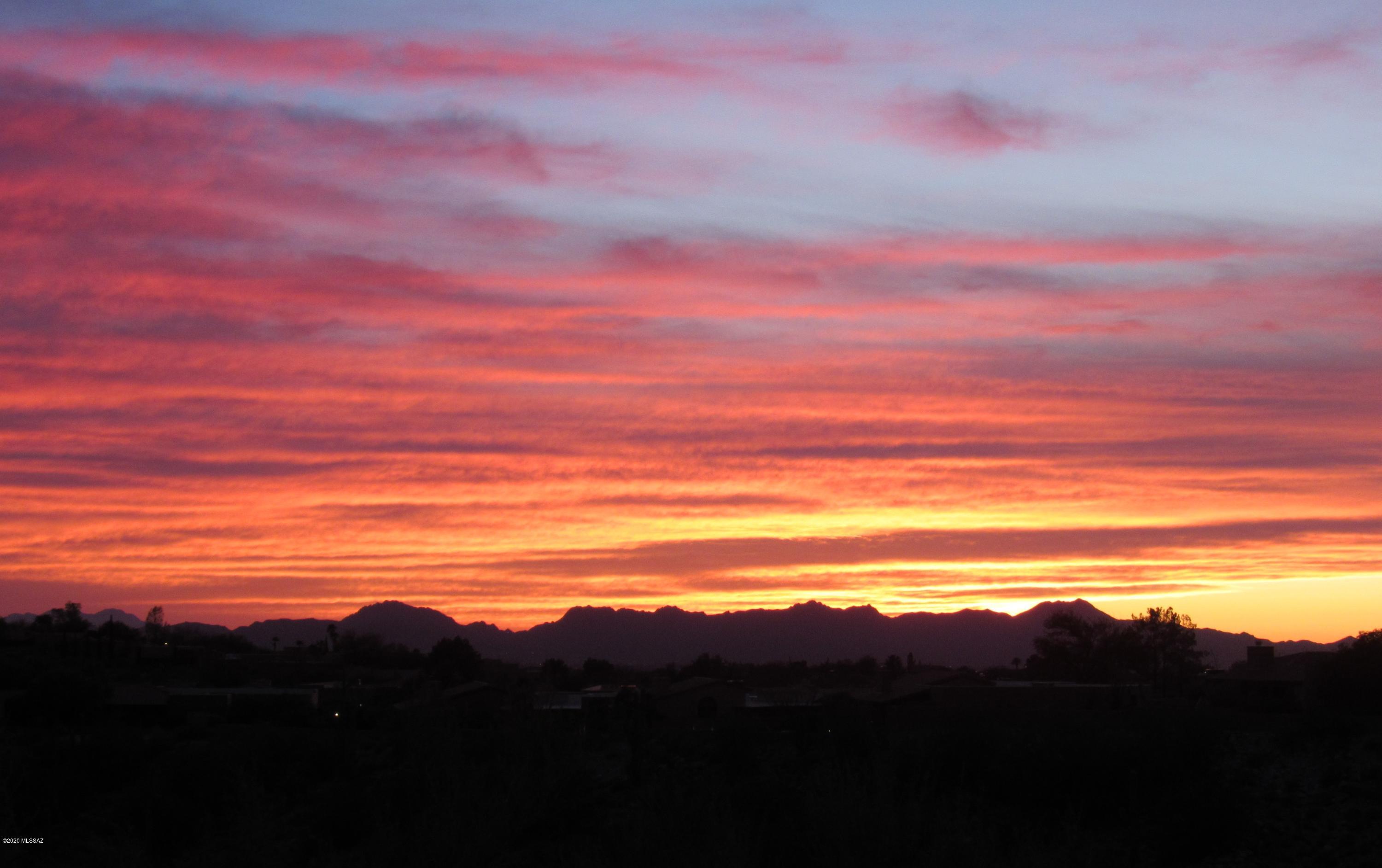 4361 N Camino Ferreo