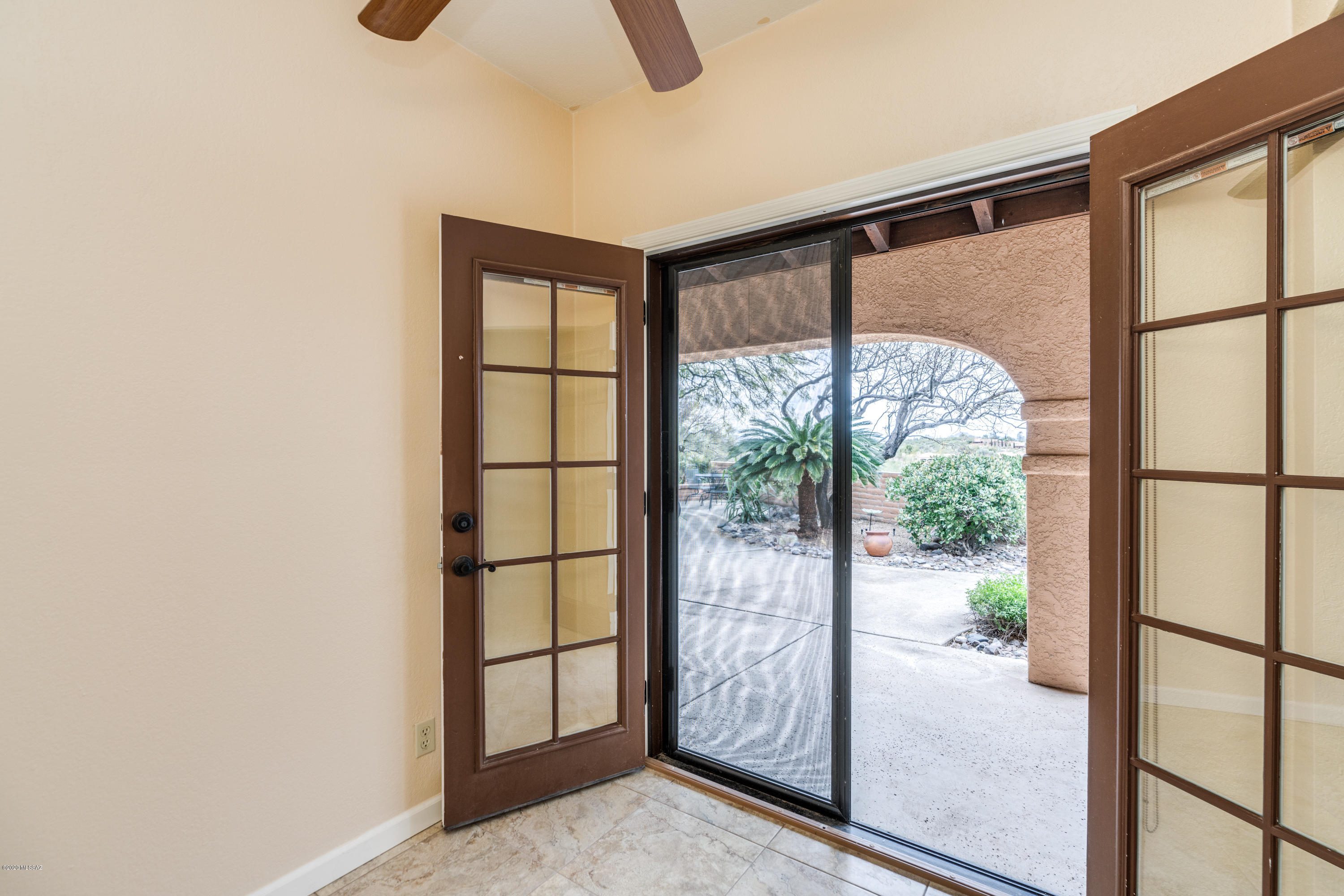 4361 N Camino Ferreo