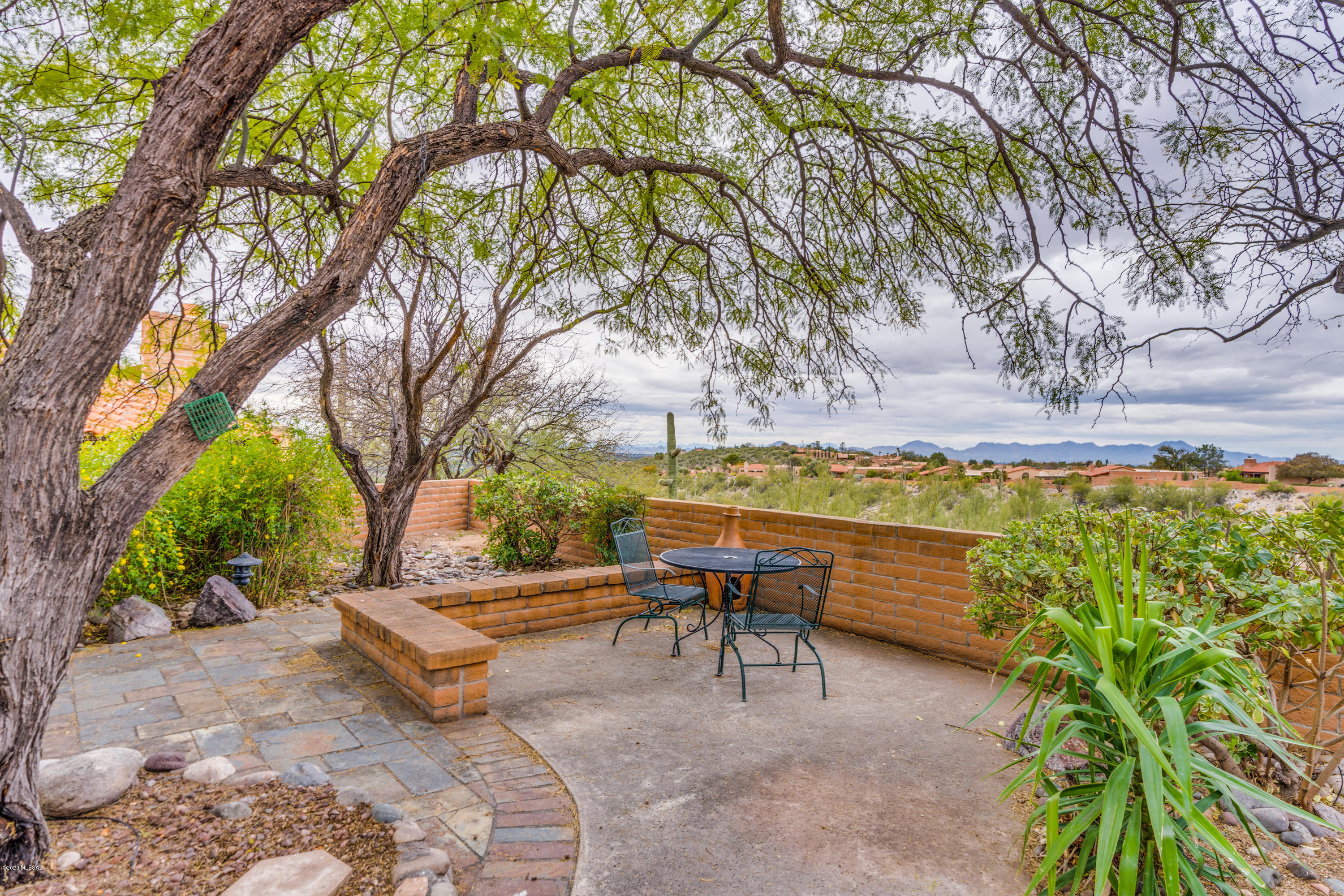 4361 N Camino Ferreo