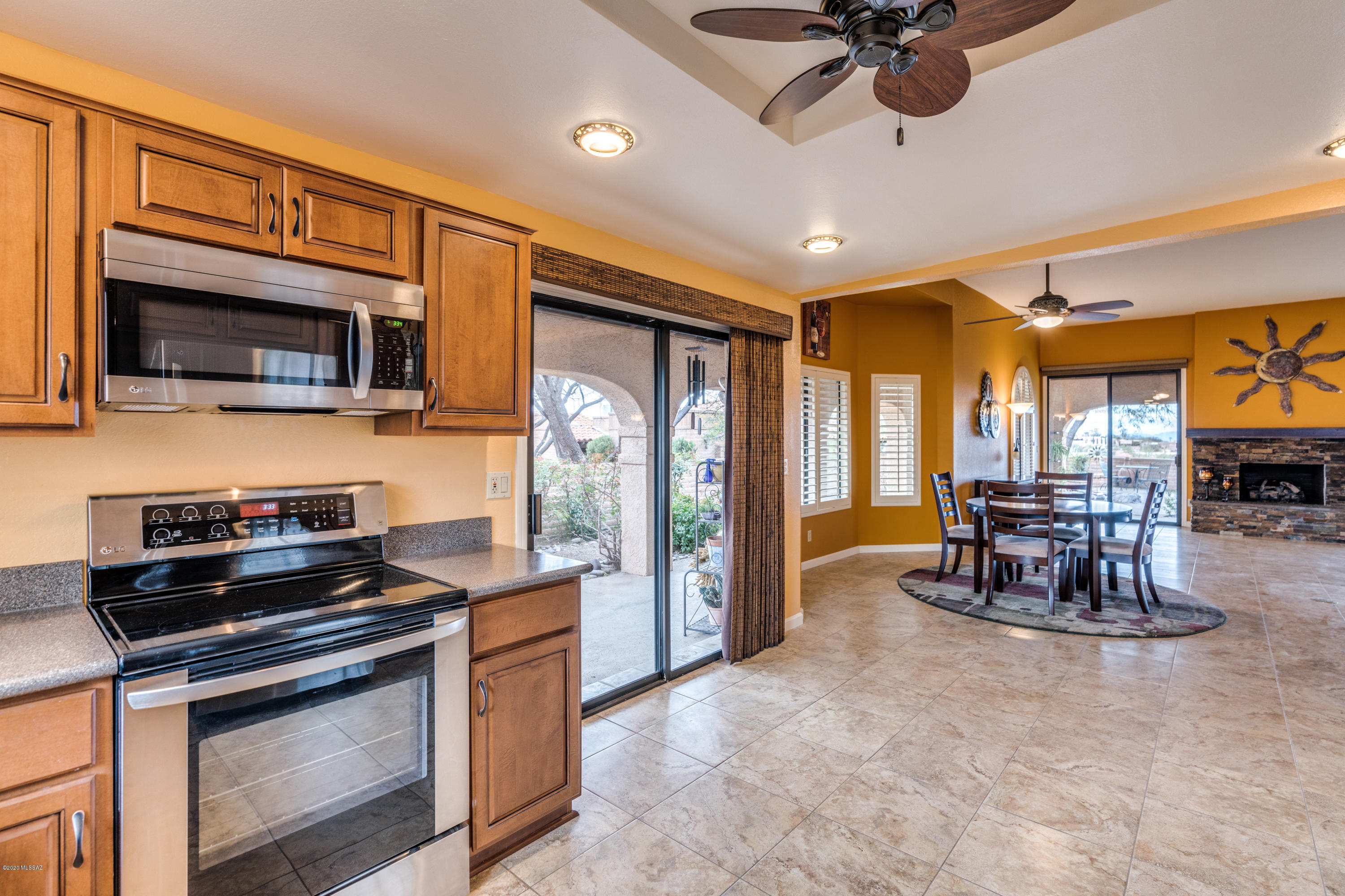 4361 N Camino Ferreo