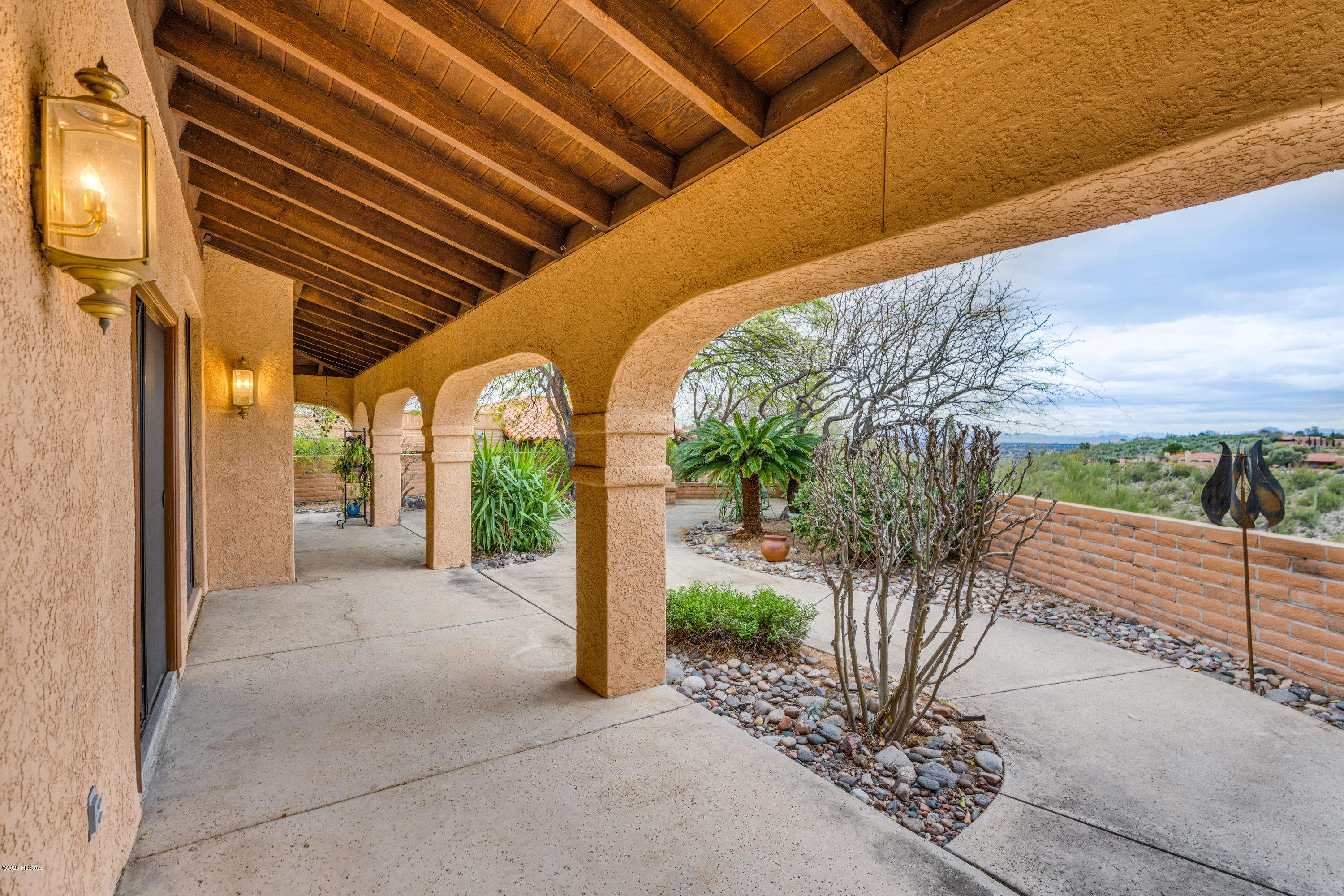 4361 N Camino Ferreo