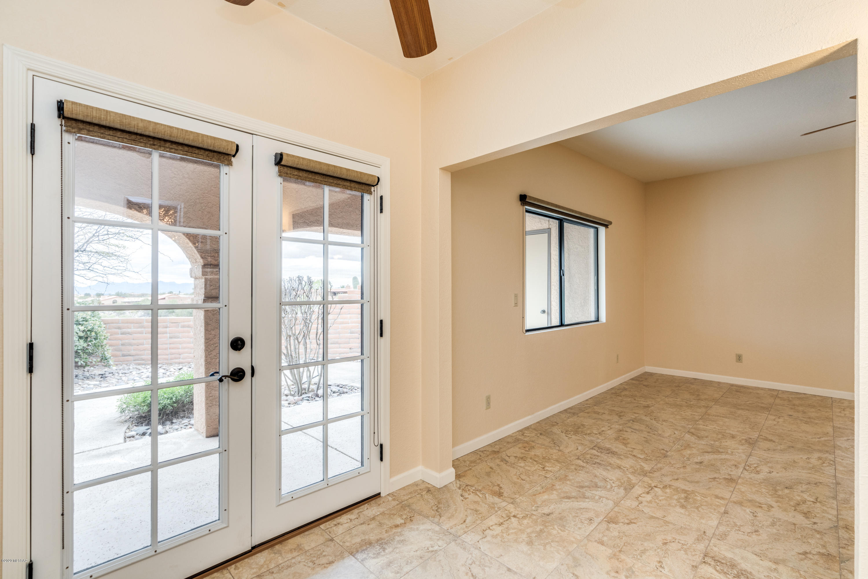 4361 N Camino Ferreo