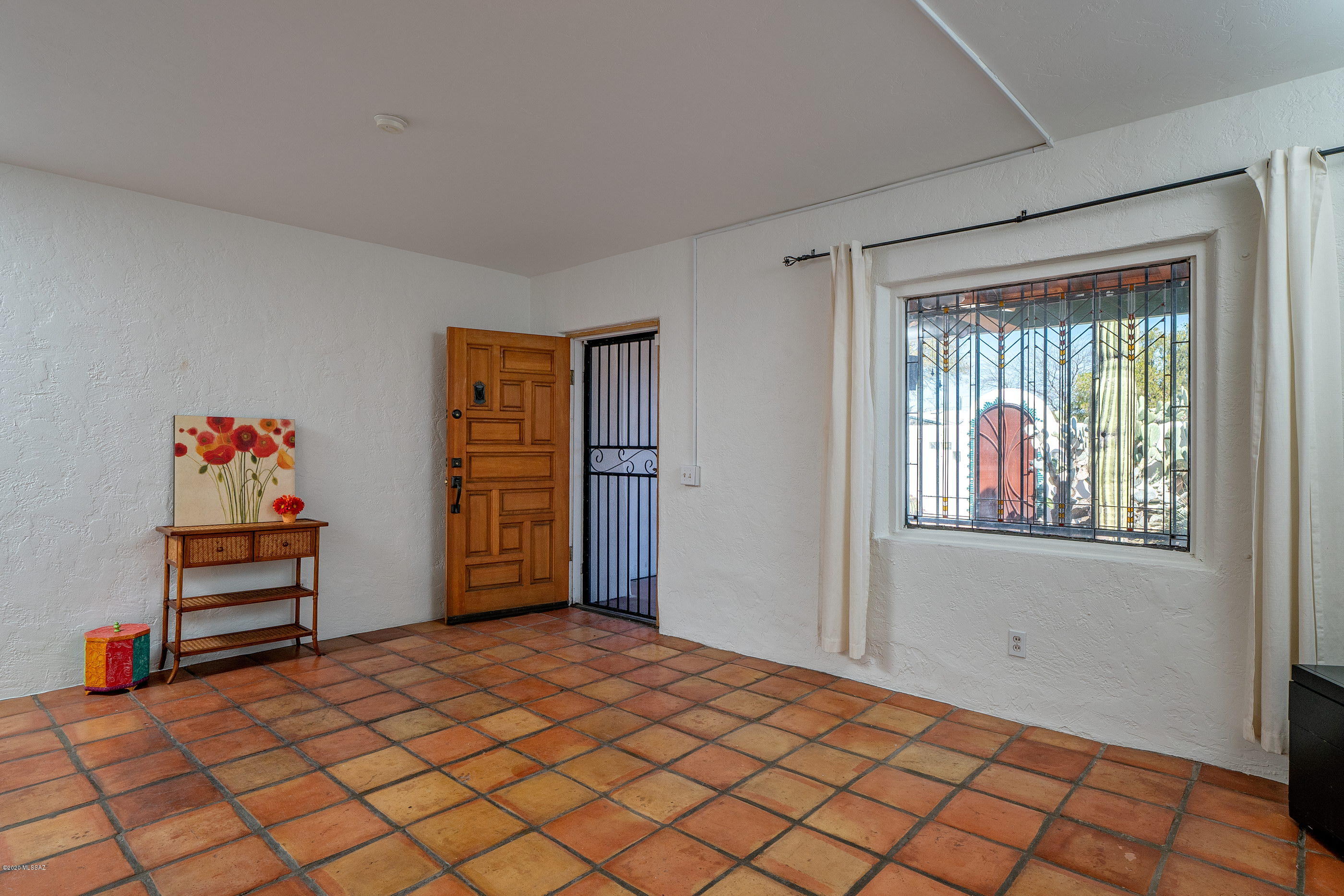 2804 E Elm Street