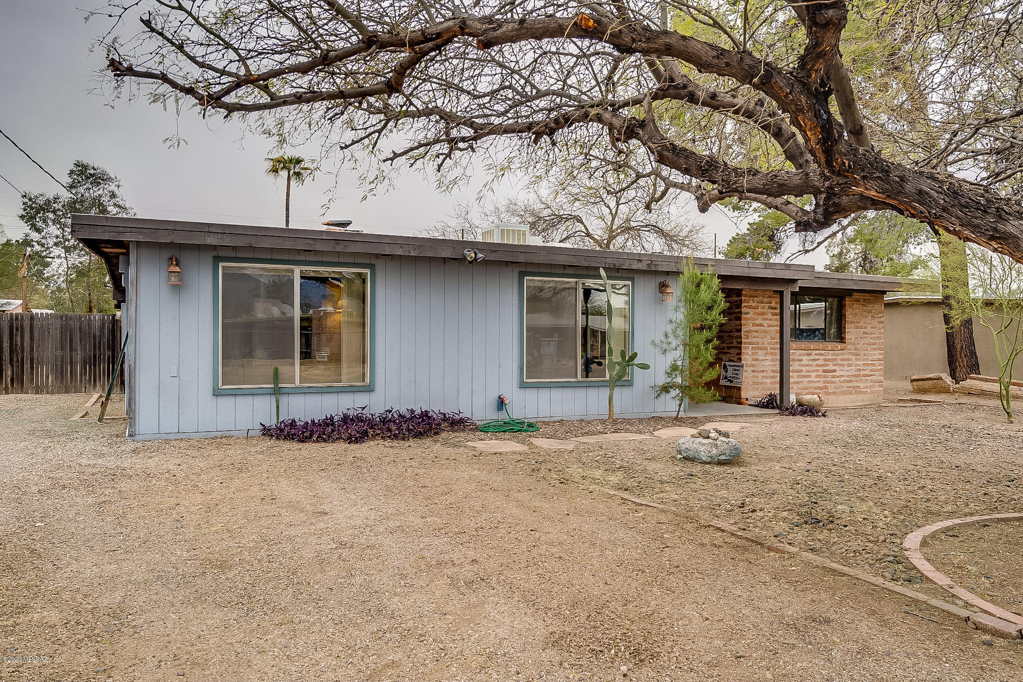 5732 E Mabel Street