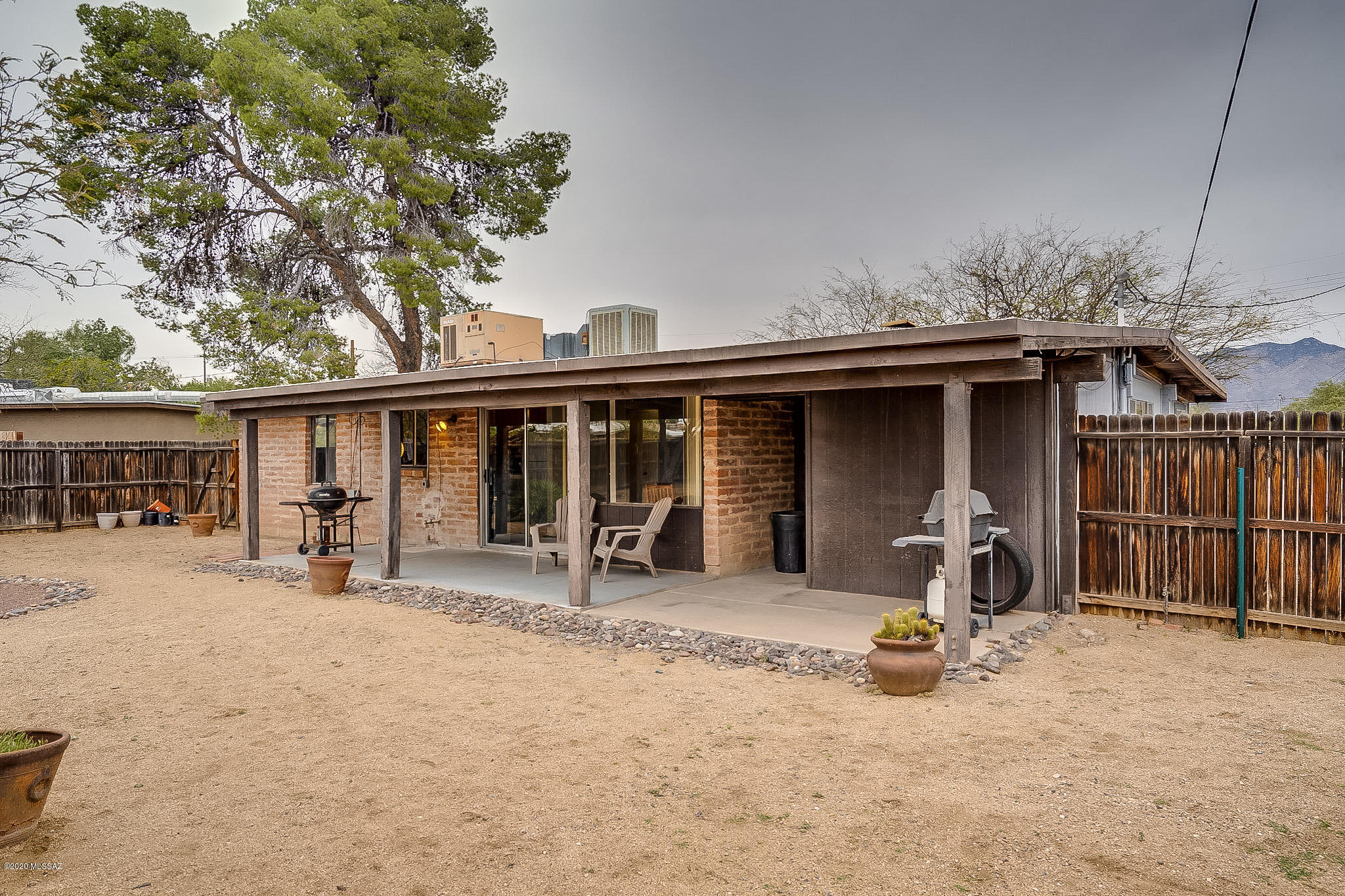 5732 E Mabel Street
