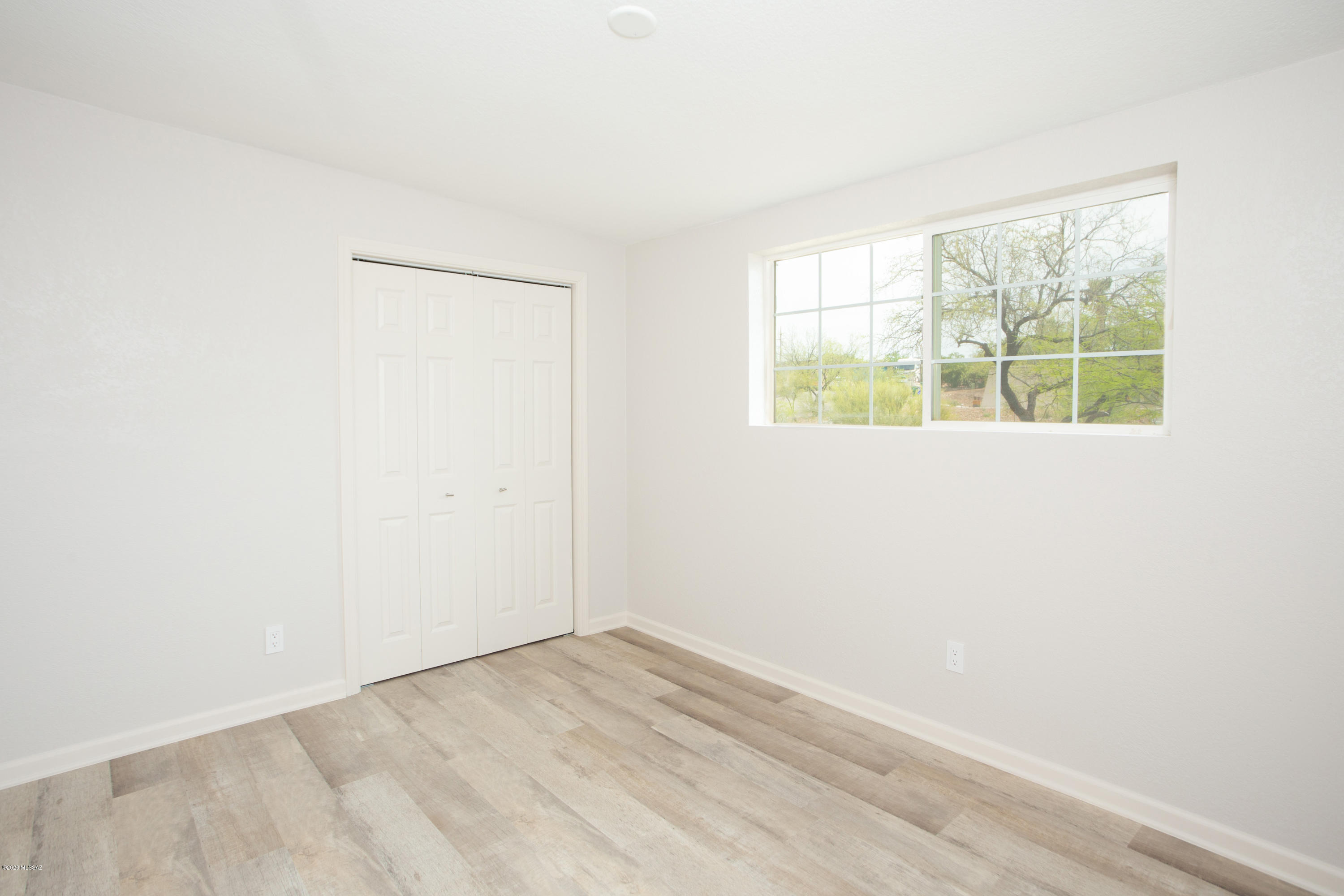 8911 E Driftwood Trail