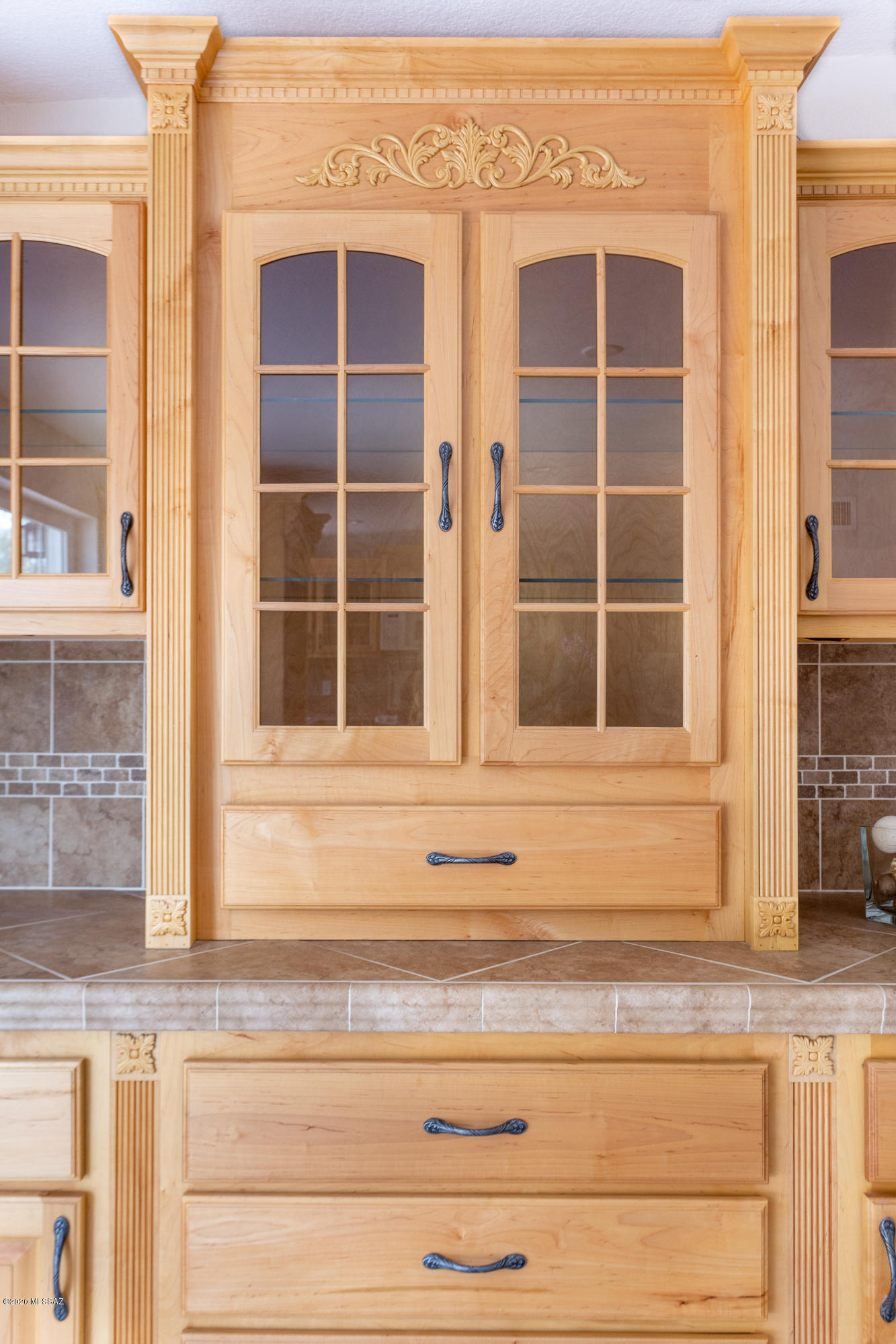 8911 E Driftwood Trail