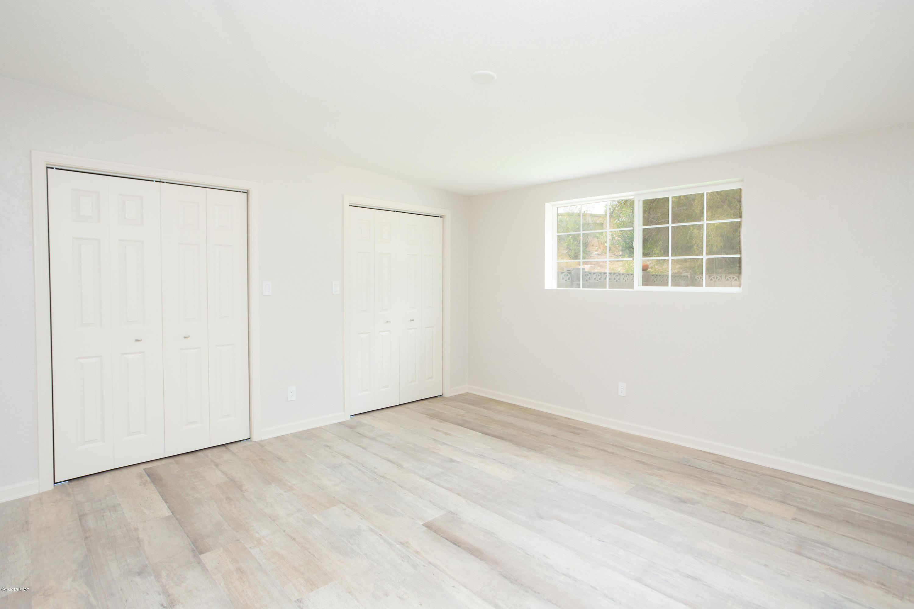 8911 E Driftwood Trail