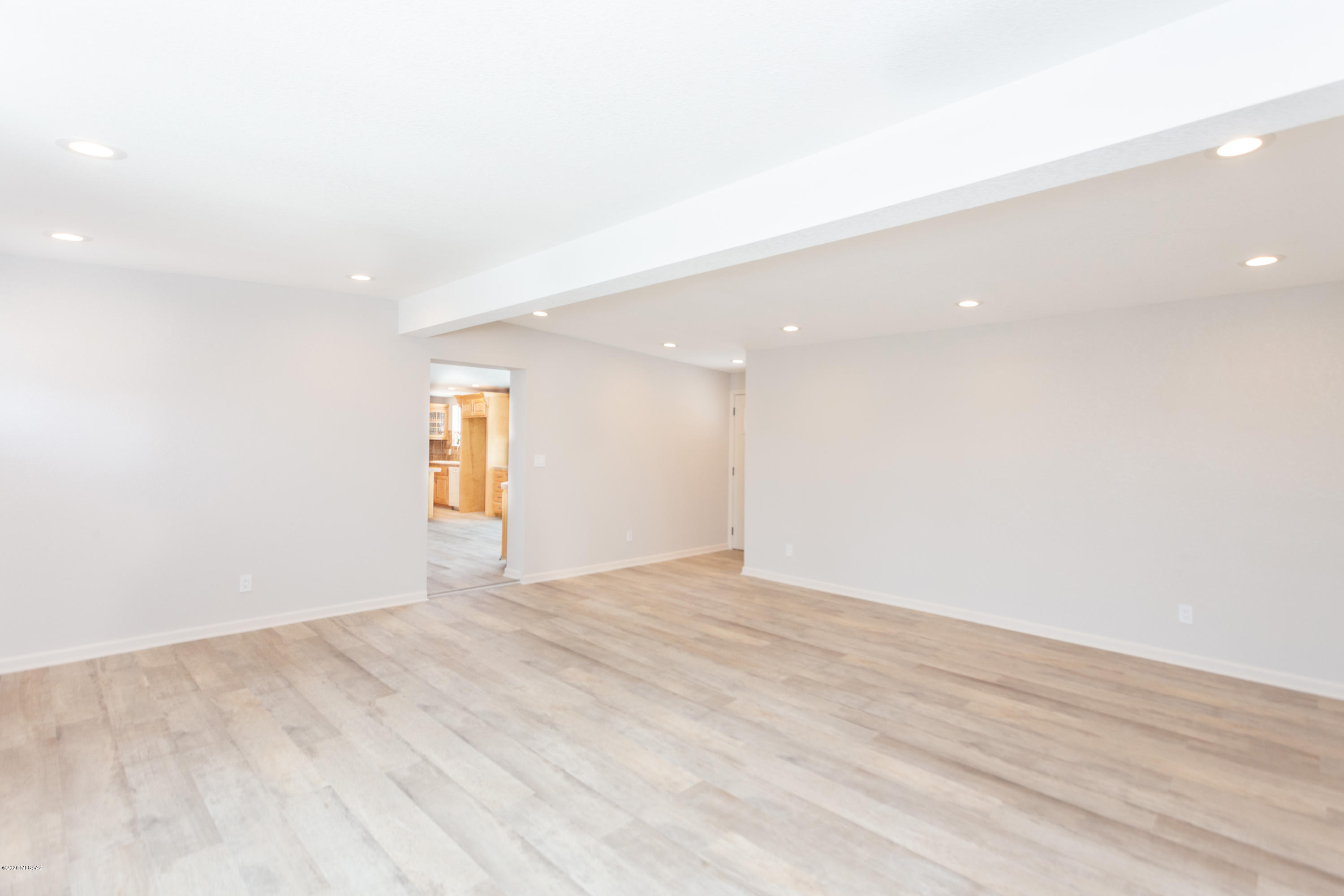 8911 E Driftwood Trail