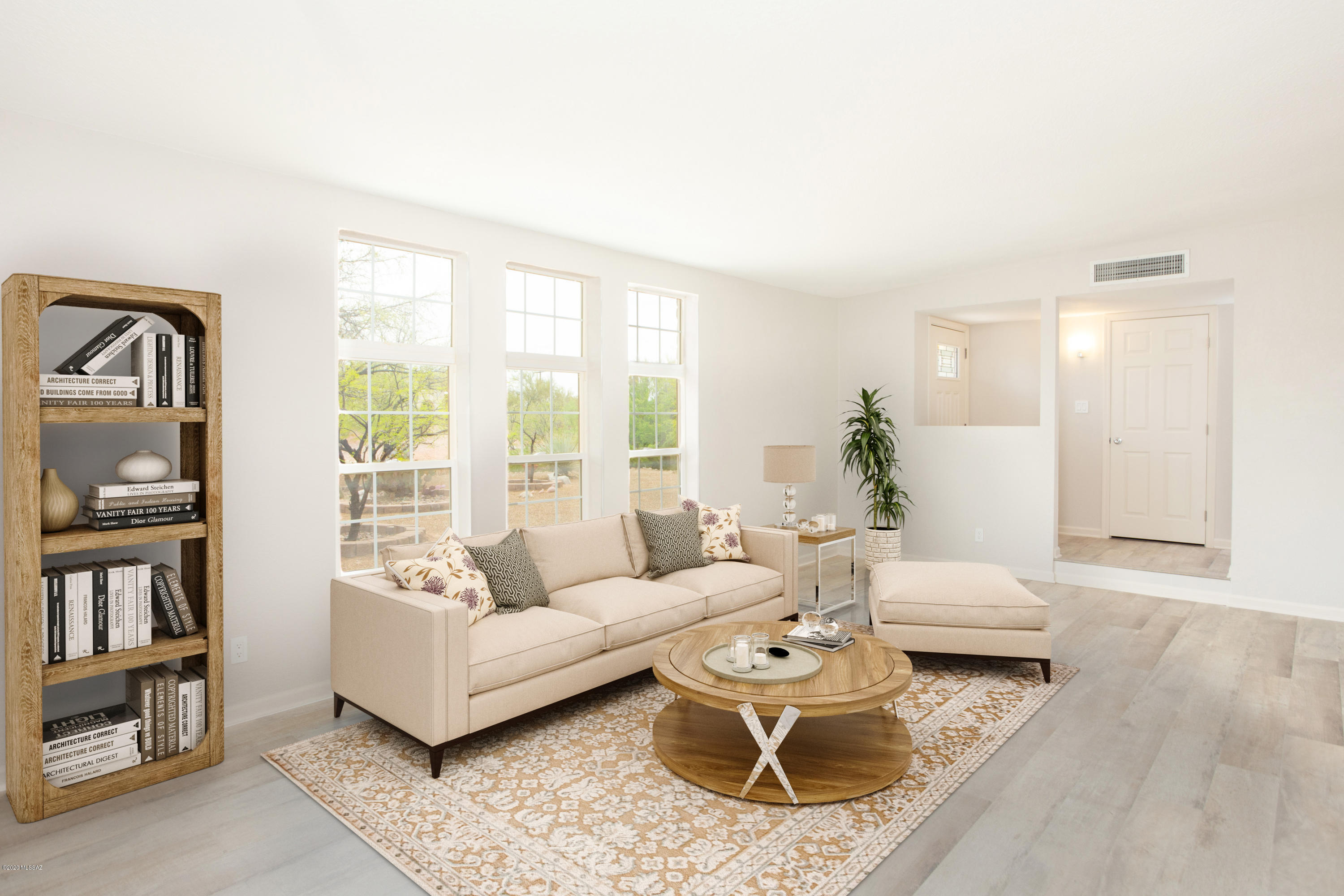 8911 E Driftwood Trail
