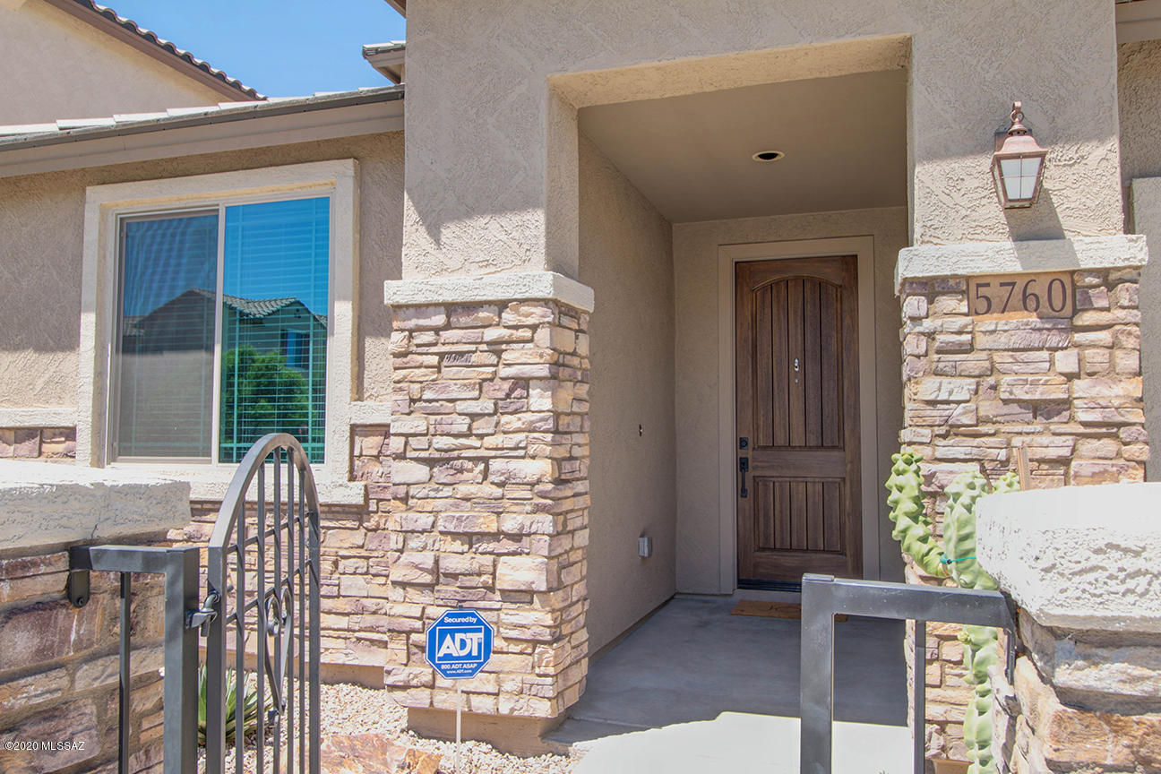 5760 S Tiger Lily Place