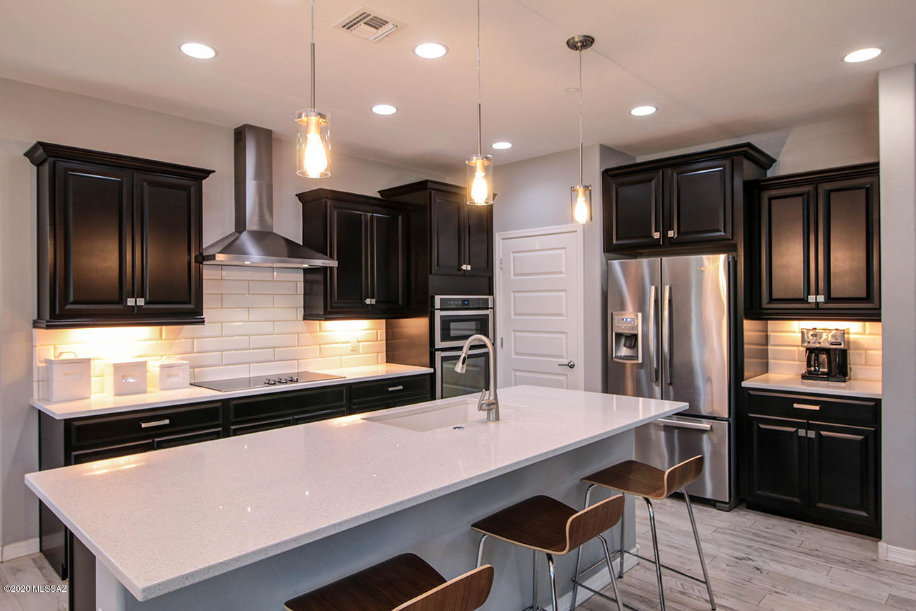 5760 S Tiger Lily Place