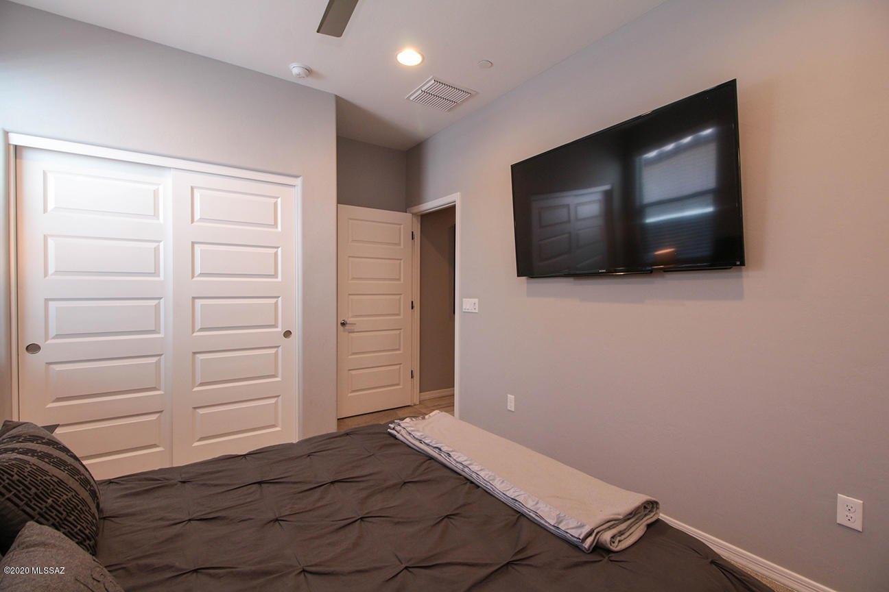 5760 S Tiger Lily Place