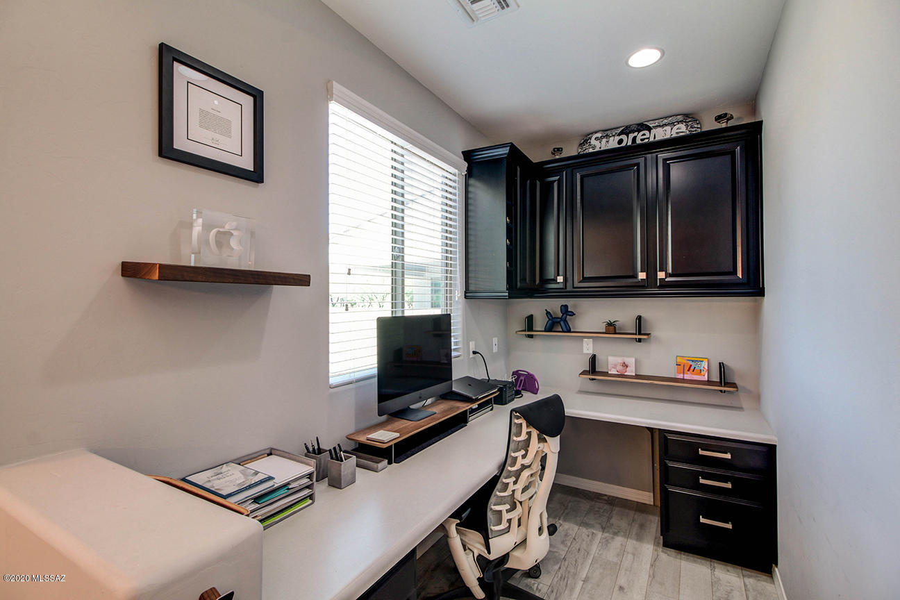 5760 S Tiger Lily Place