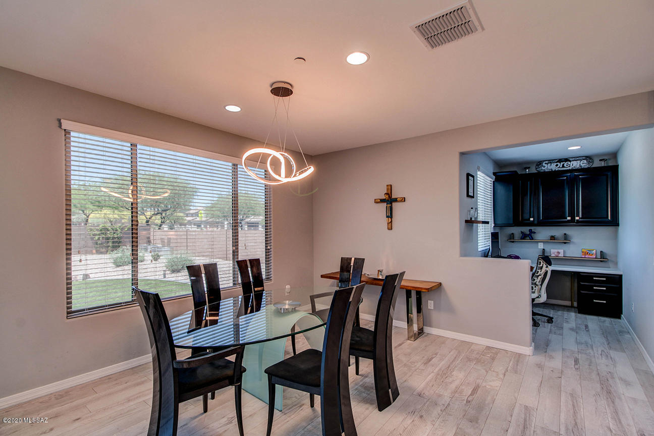 5760 S Tiger Lily Place