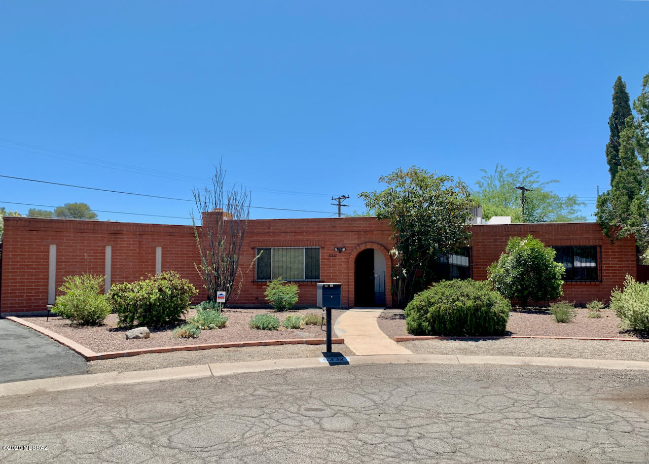 5332 E Linden Place