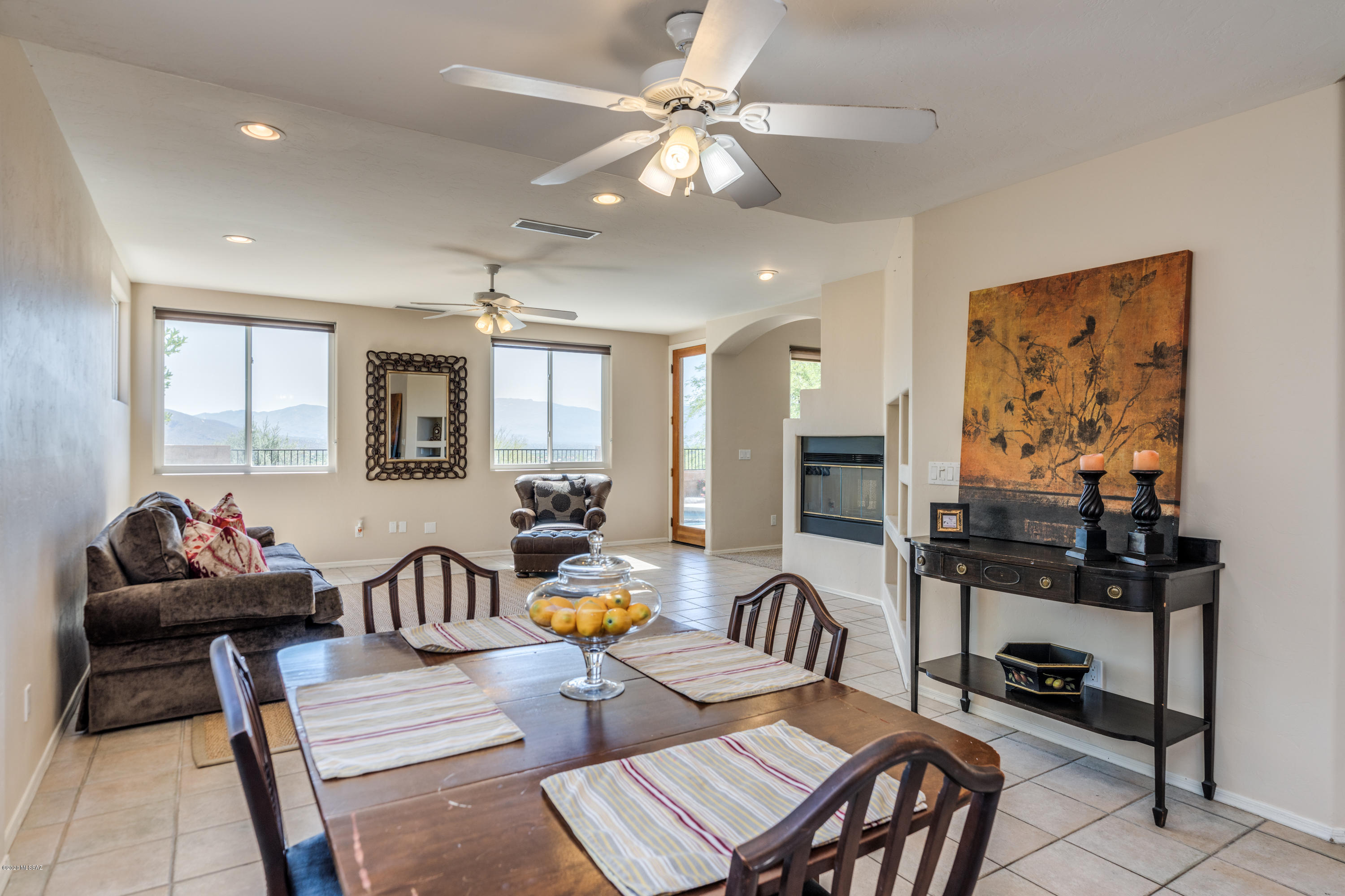 5747 N Placita Paisaje