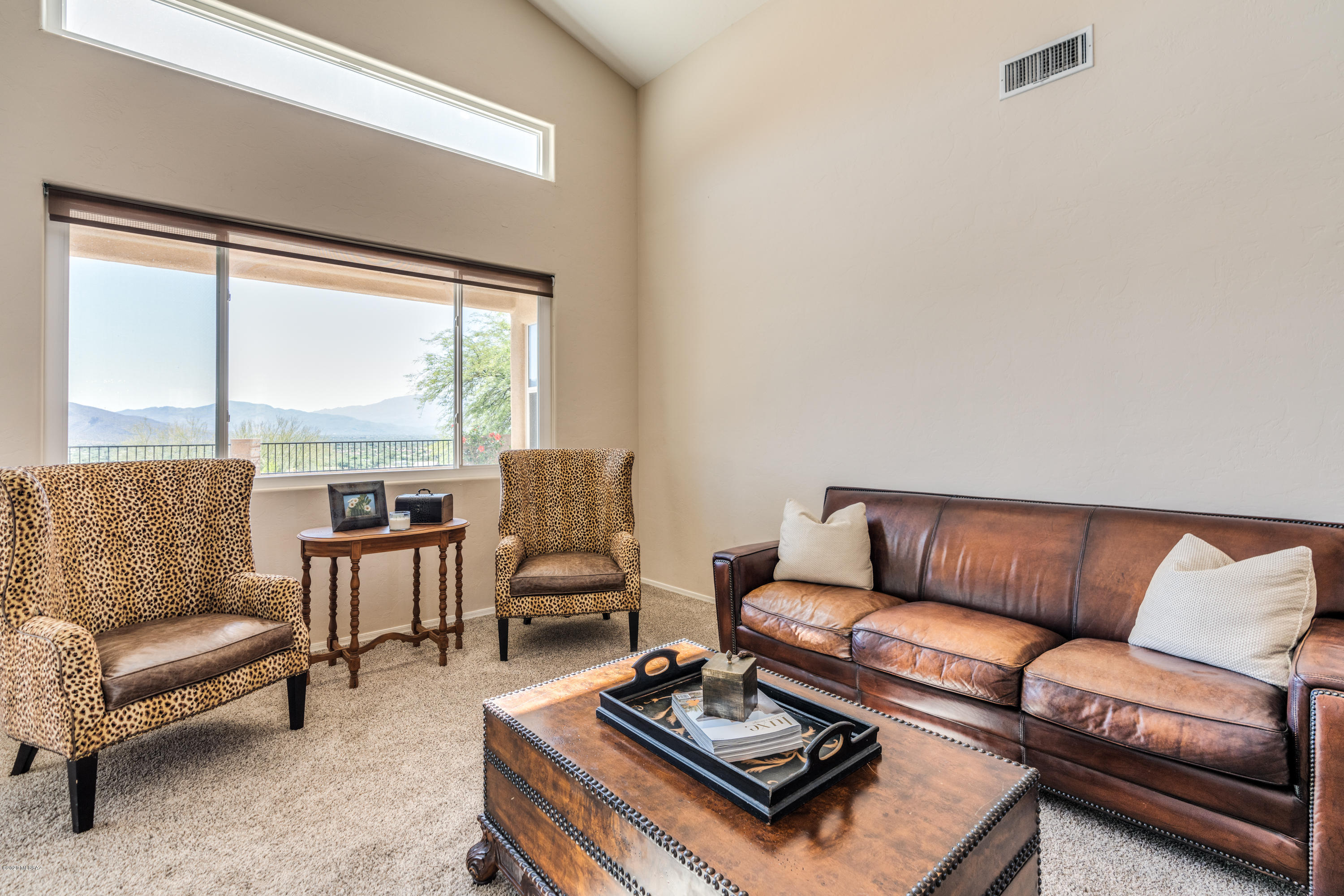 5747 N Placita Paisaje