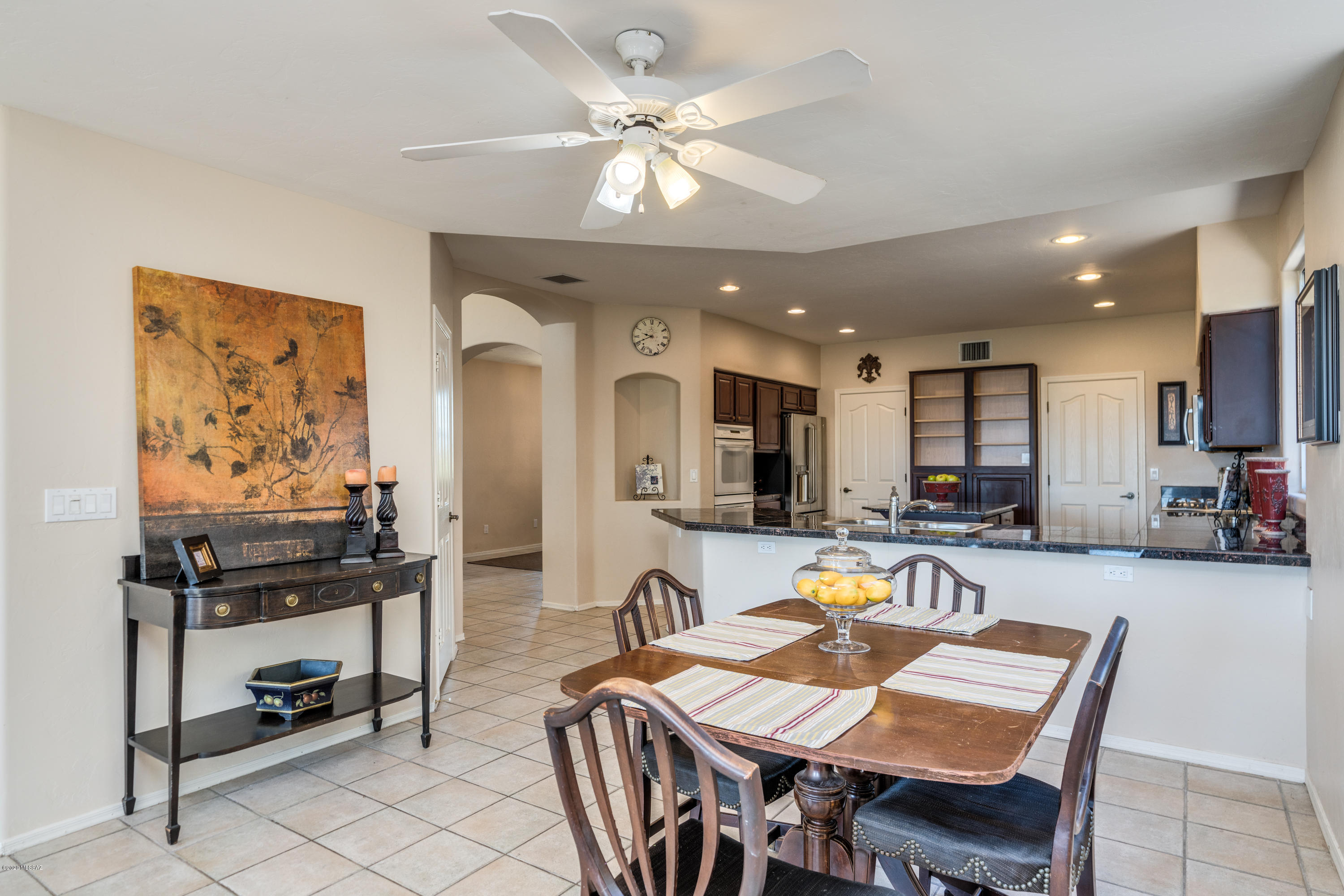 5747 N Placita Paisaje