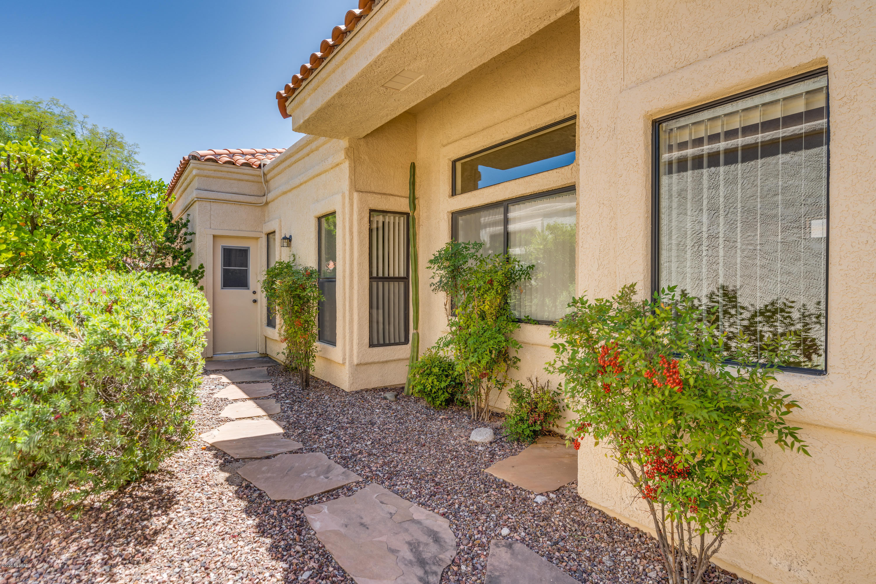 5555 N Largo Papavero