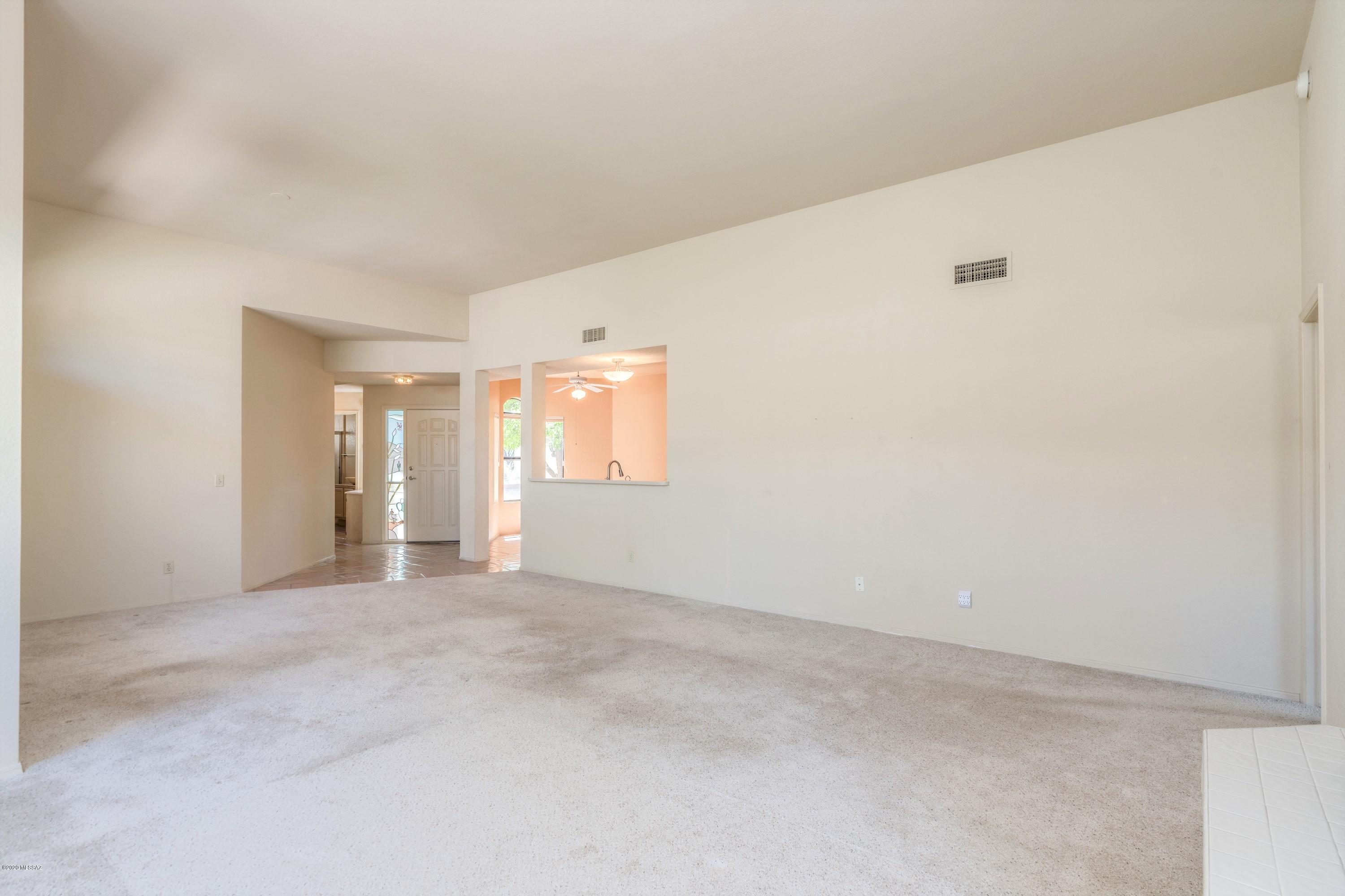 5555 N Largo Papavero