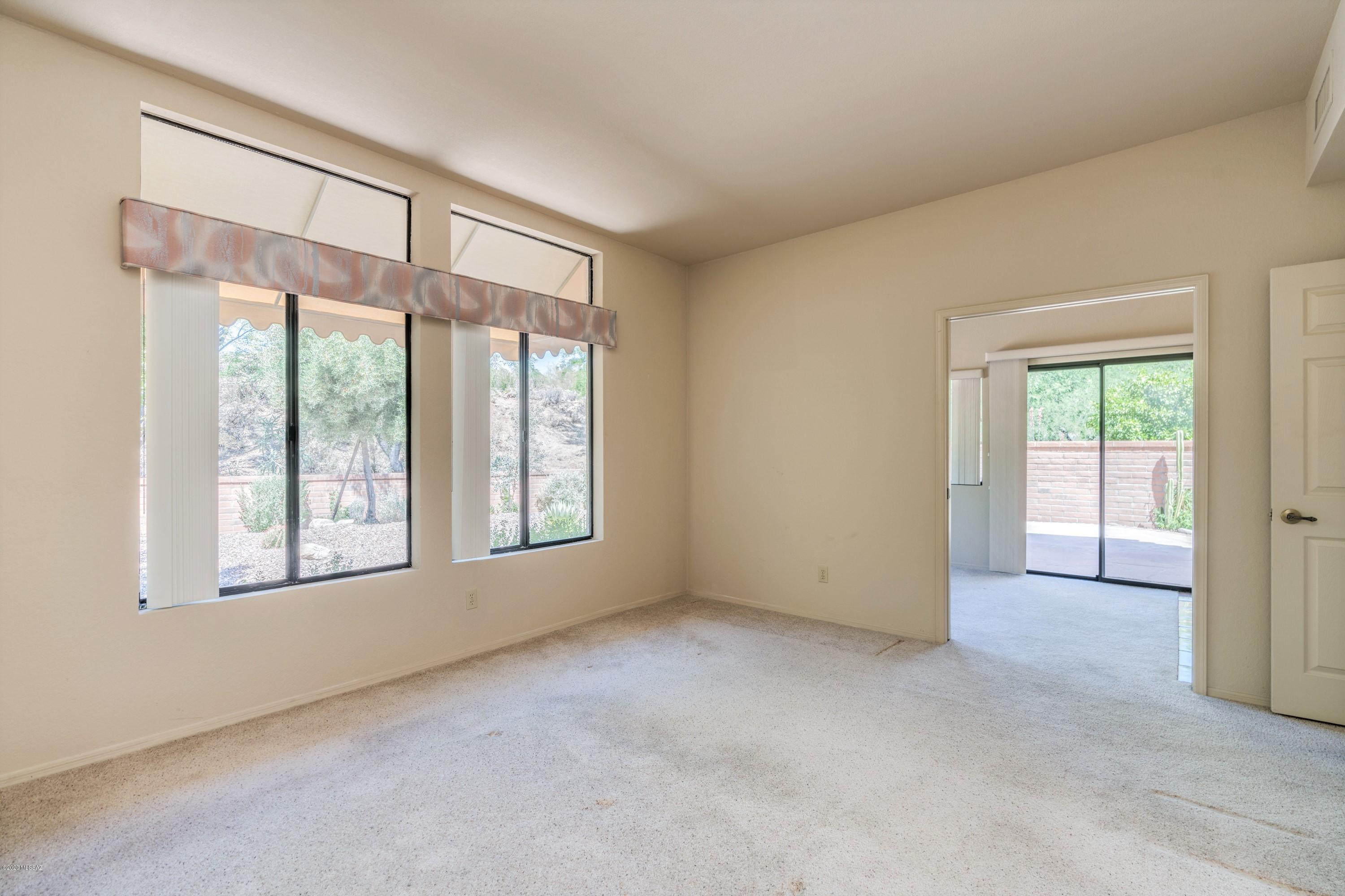 5555 N Largo Papavero