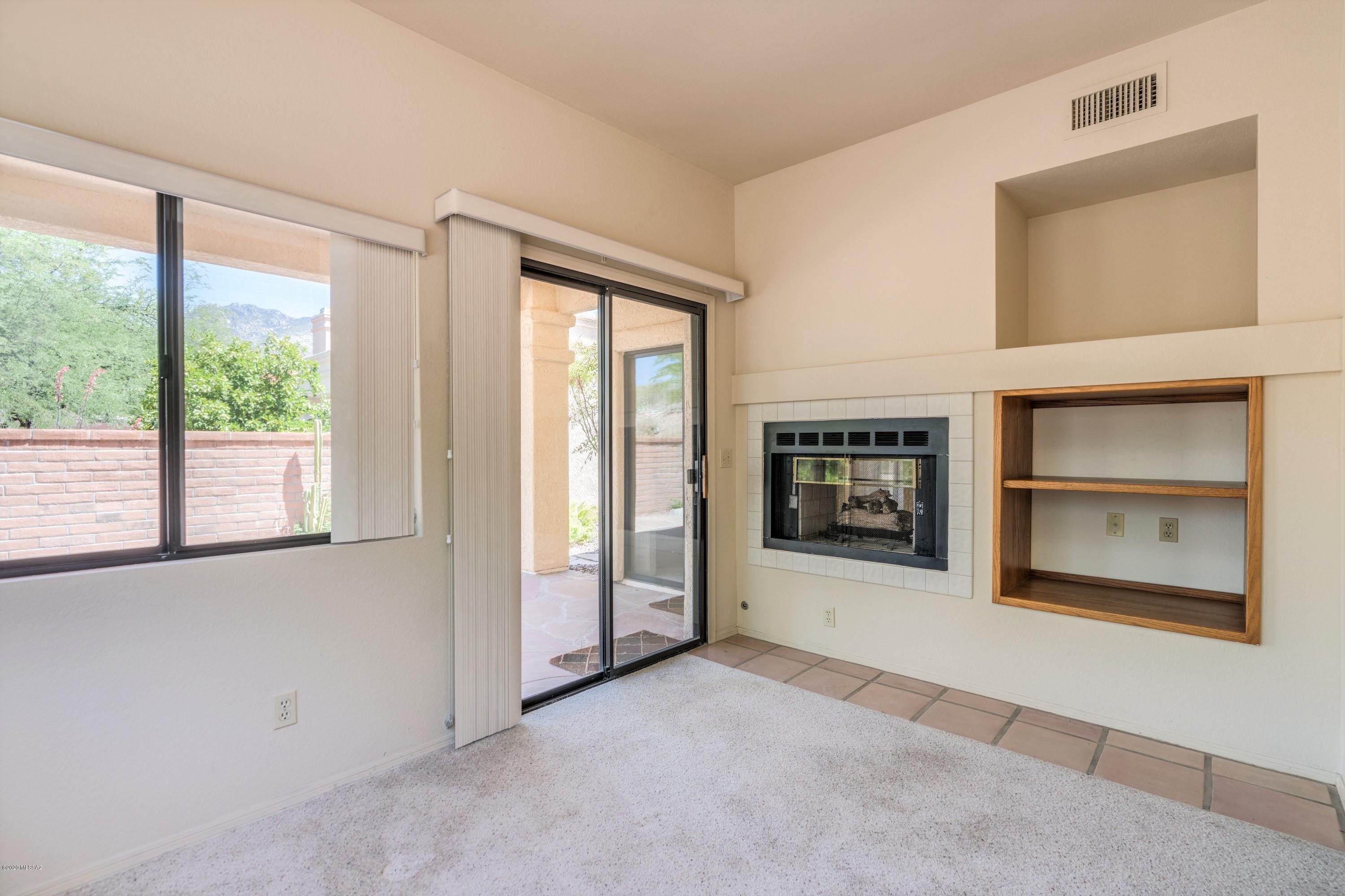 5555 N Largo Papavero