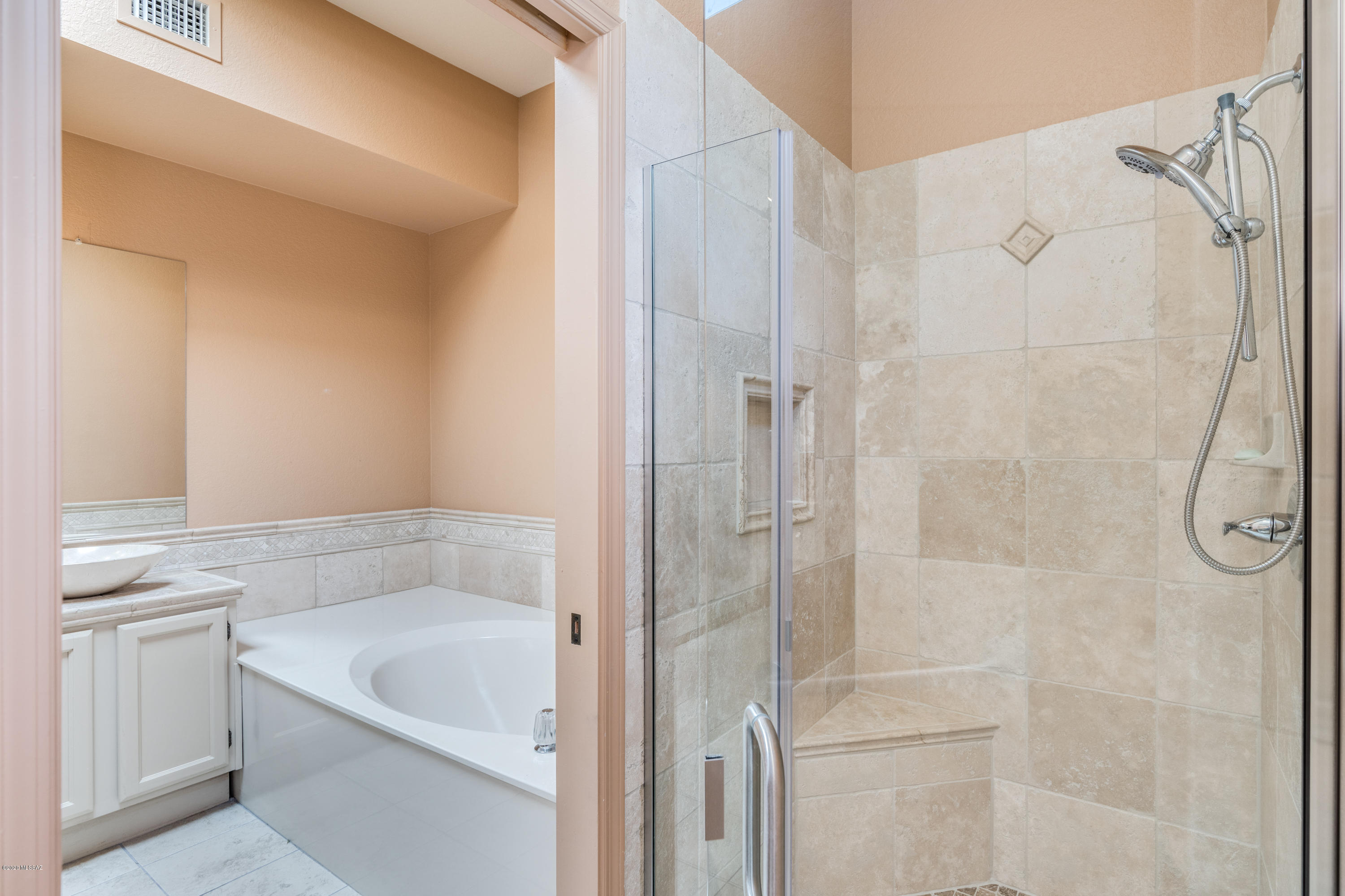 5555 N Largo Papavero