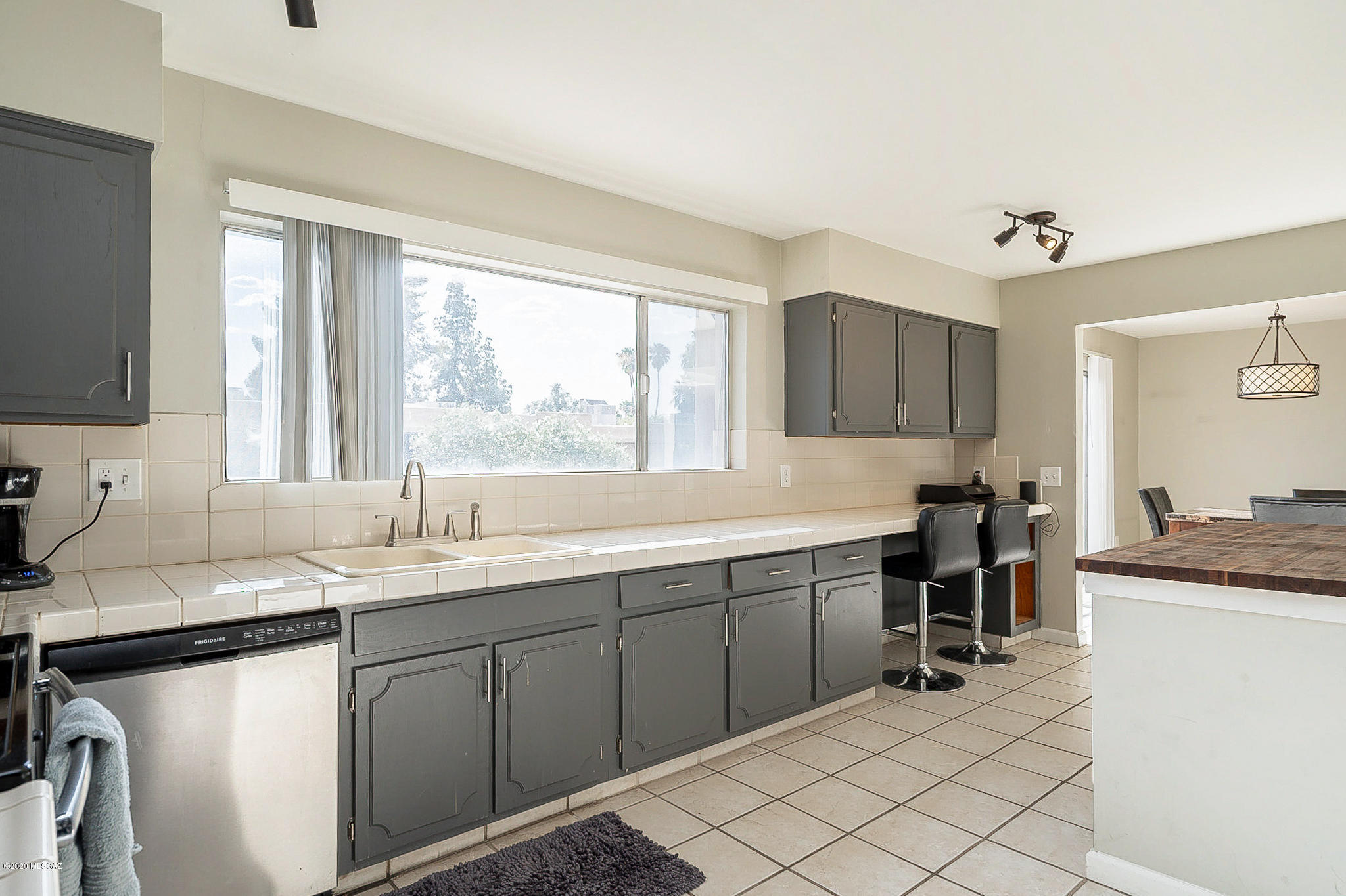 6120 E 5Th Street Unit: 114