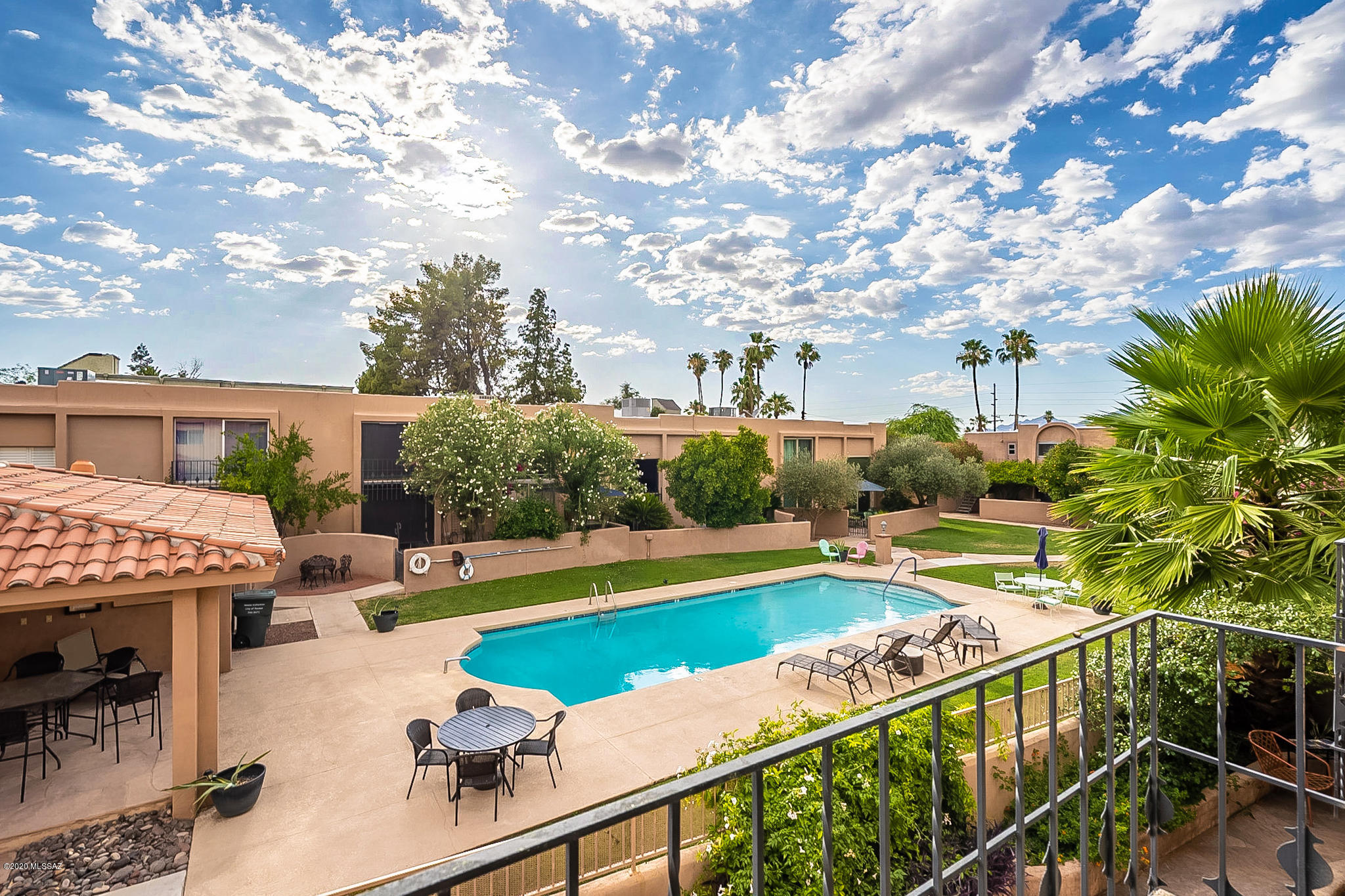 6120 E 5Th Street Unit: 114