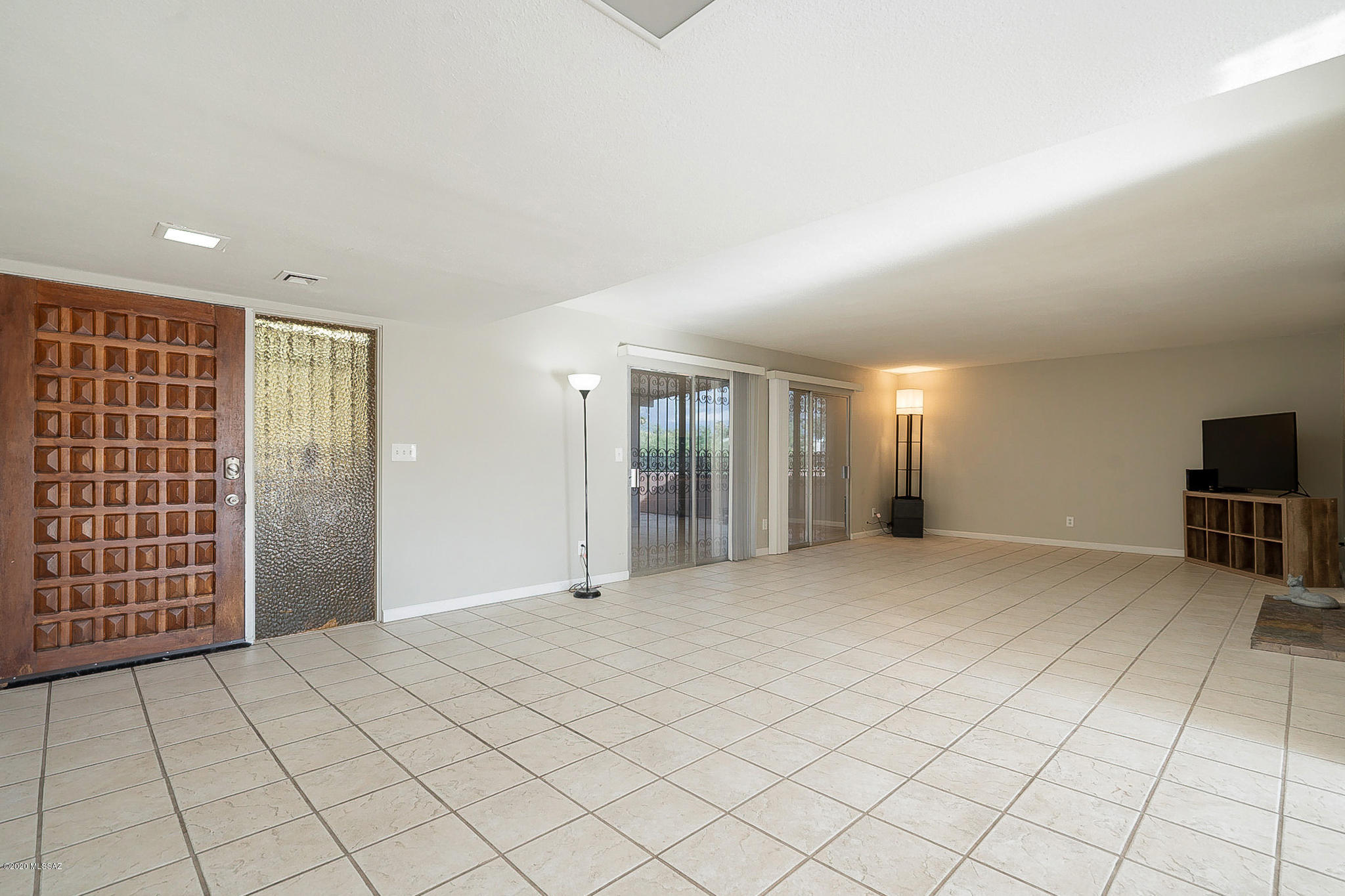 6120 E 5Th Street Unit: 114
