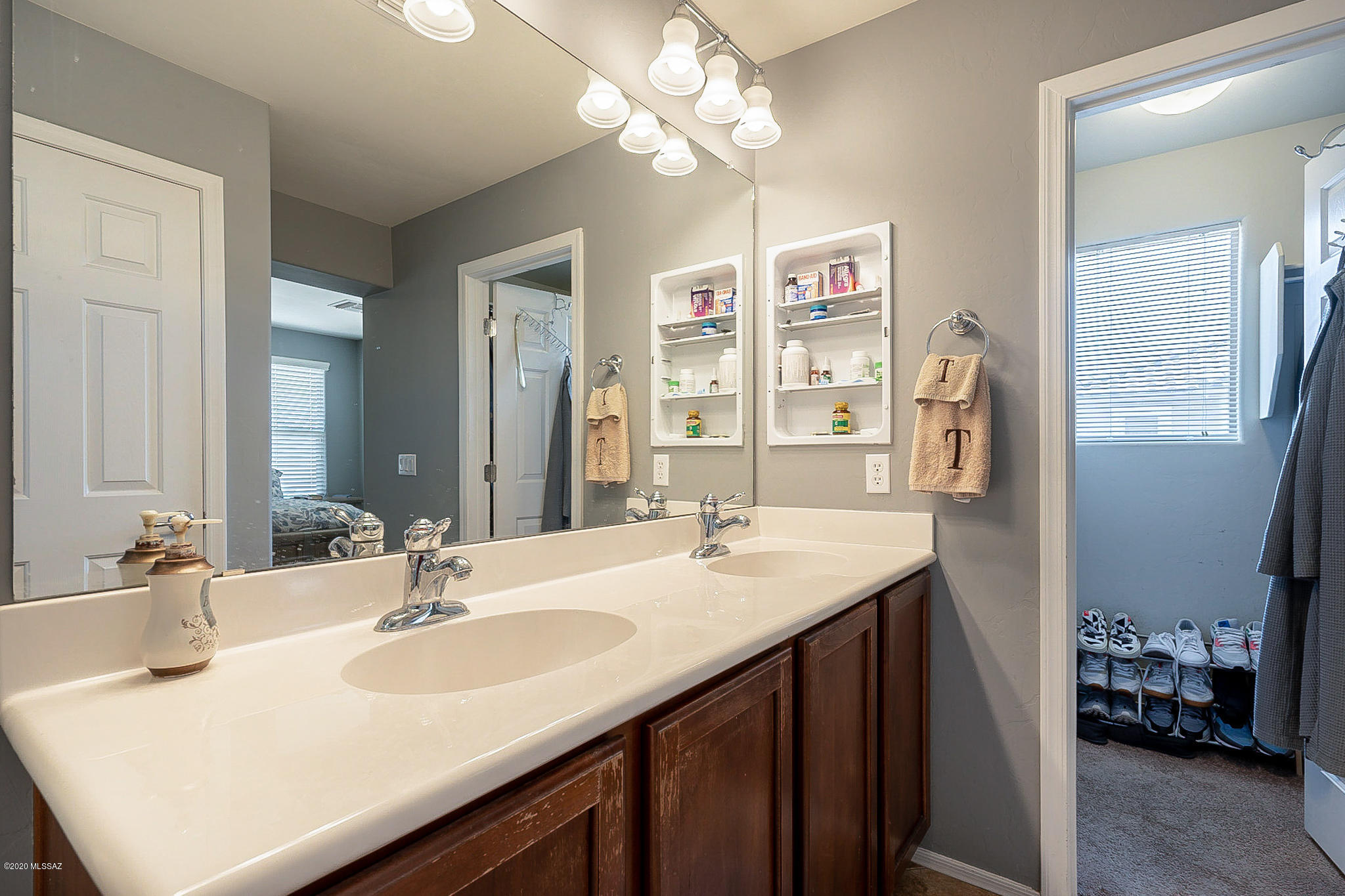 10534 E Native Rose Trail