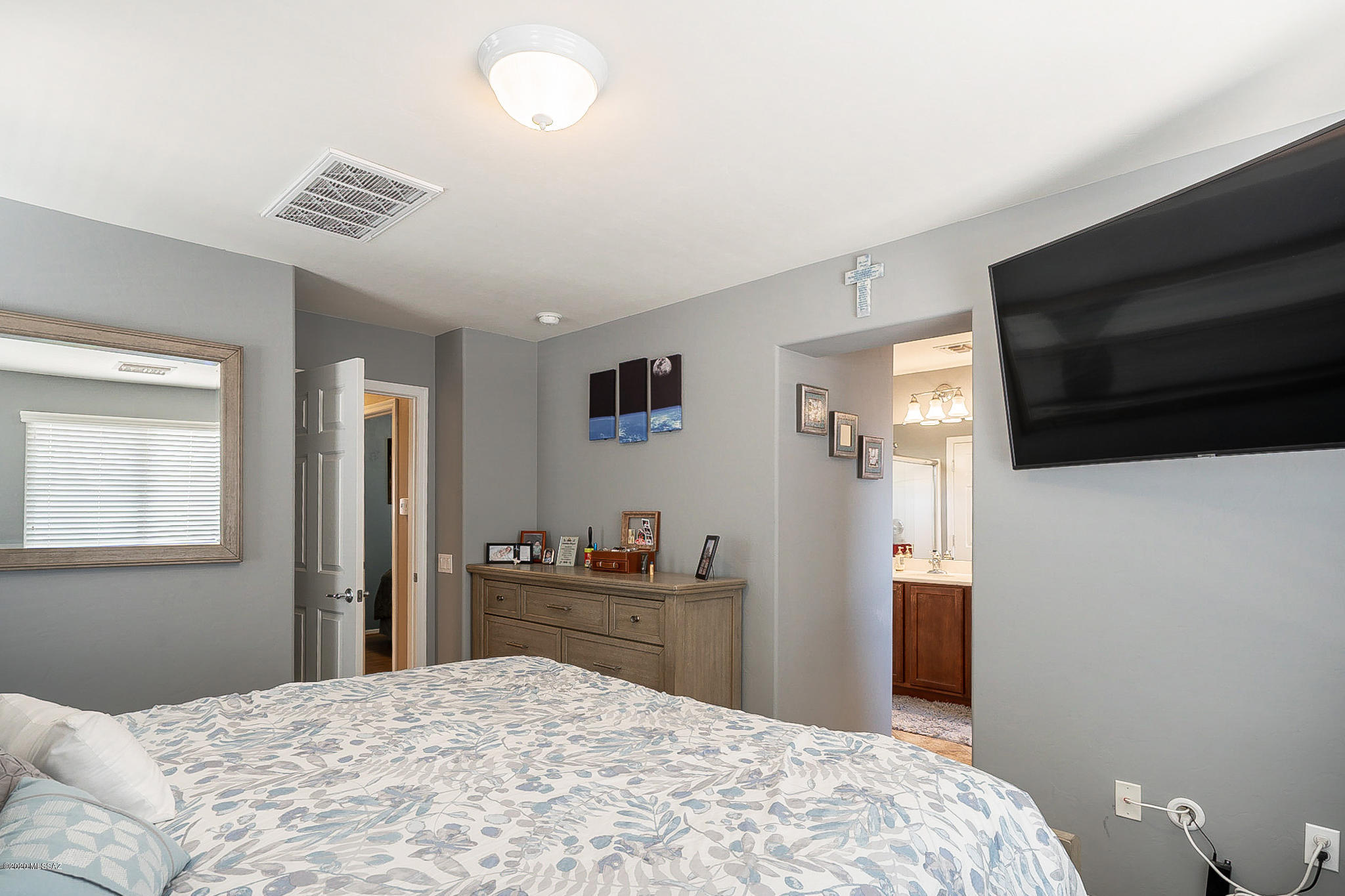 10534 E Native Rose Trail