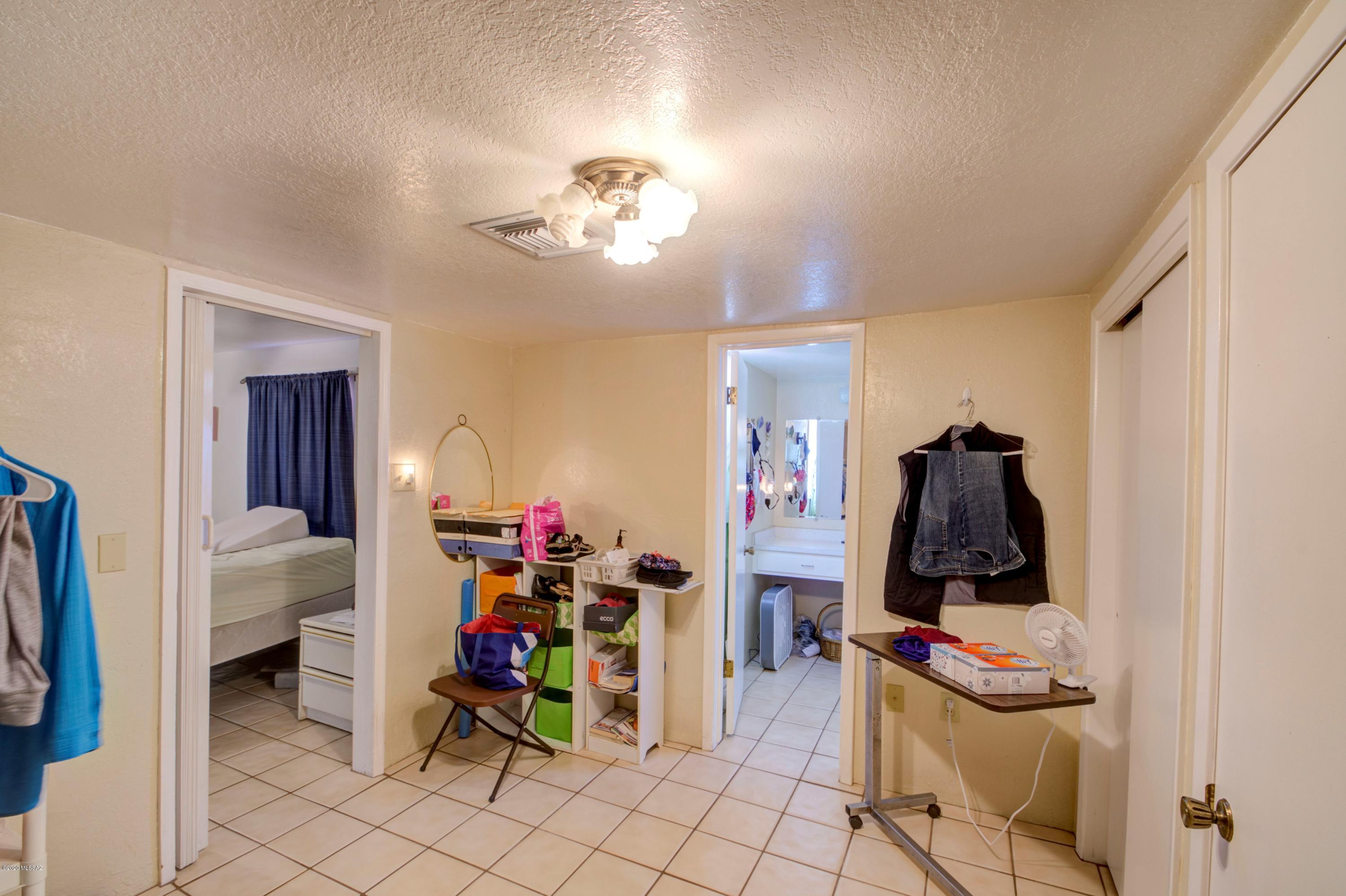 3362 E Greenlee Road