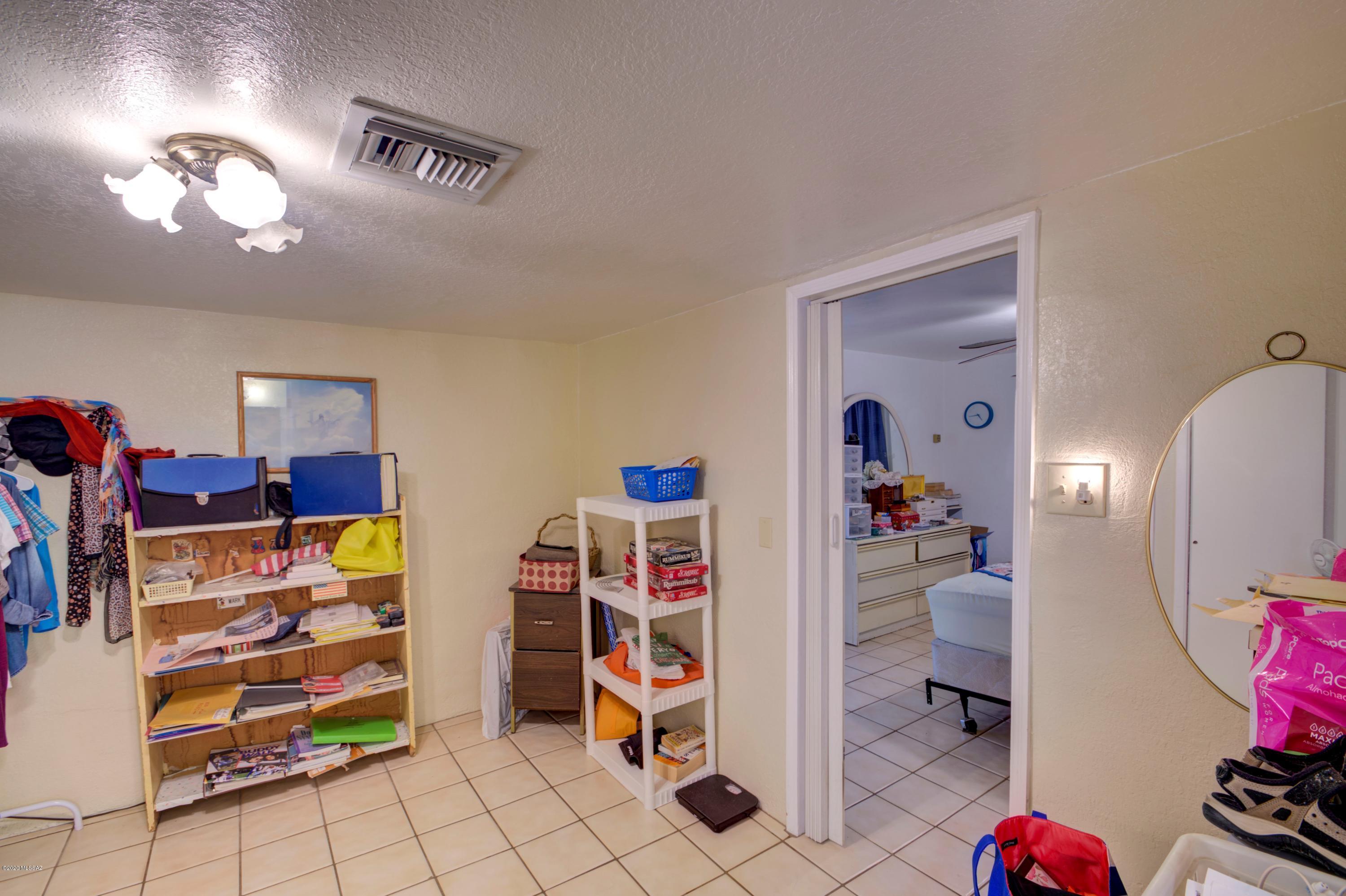 3362 E Greenlee Road