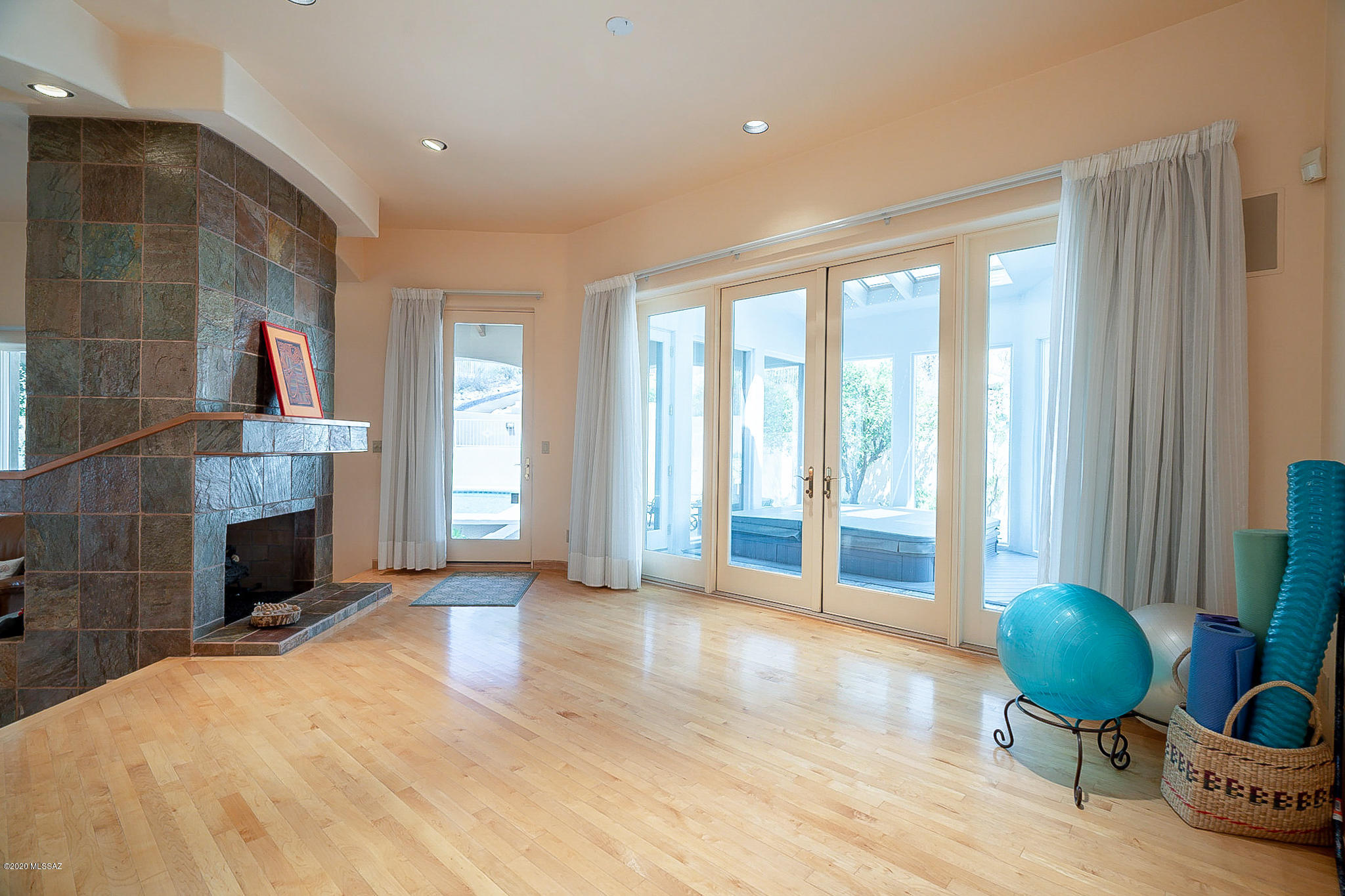 4141 N West Fernhill Circle